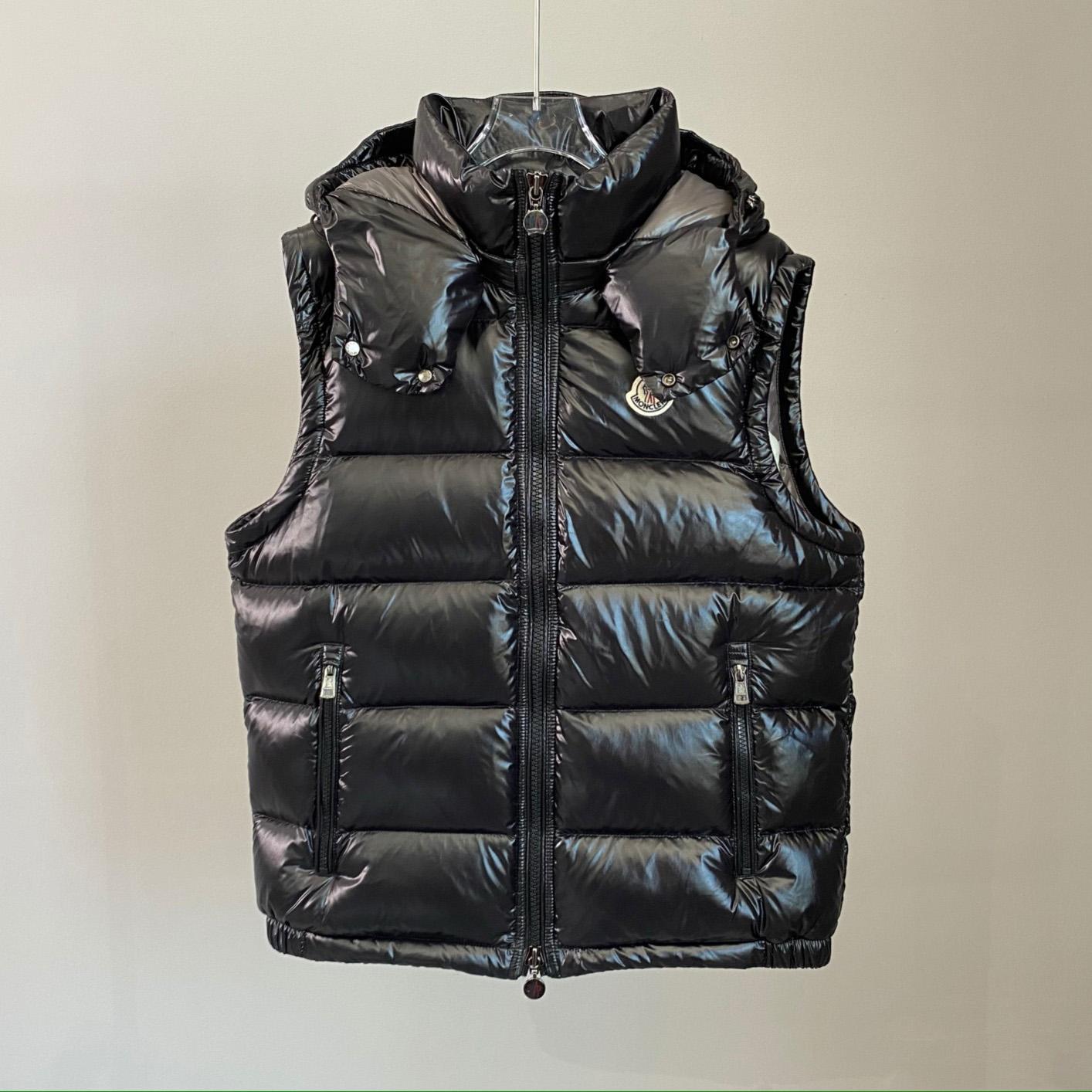 Moncler Bormes Down Vest   809 - DopestKickz