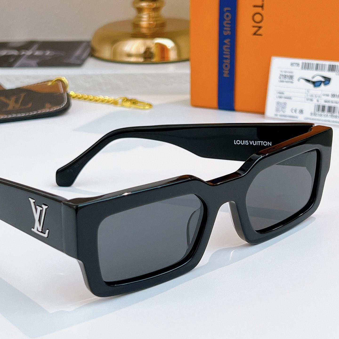 Louis Vuitton LV Clash Low Square Sunglasses   Z2864E - DopestKickz