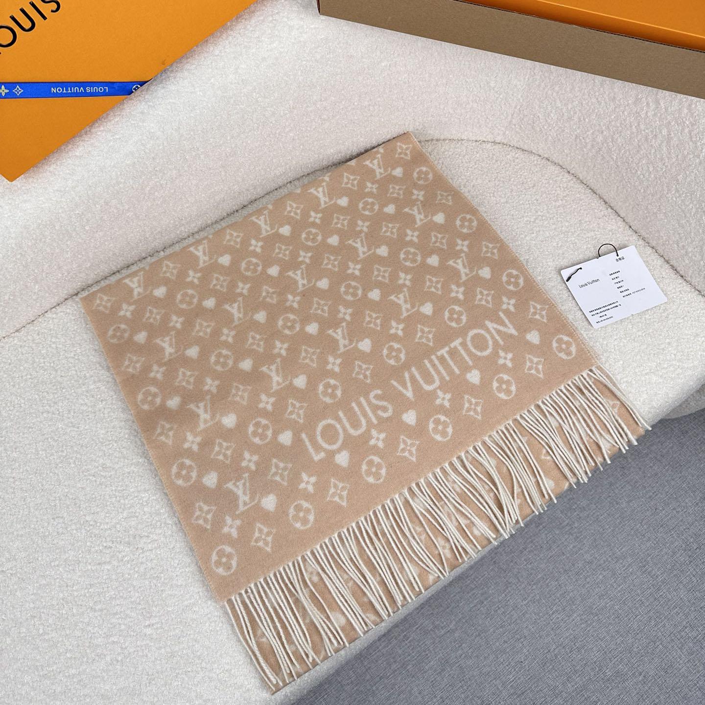 Louis Vuitton Game On Scarf   45*180cm - DopestKickz