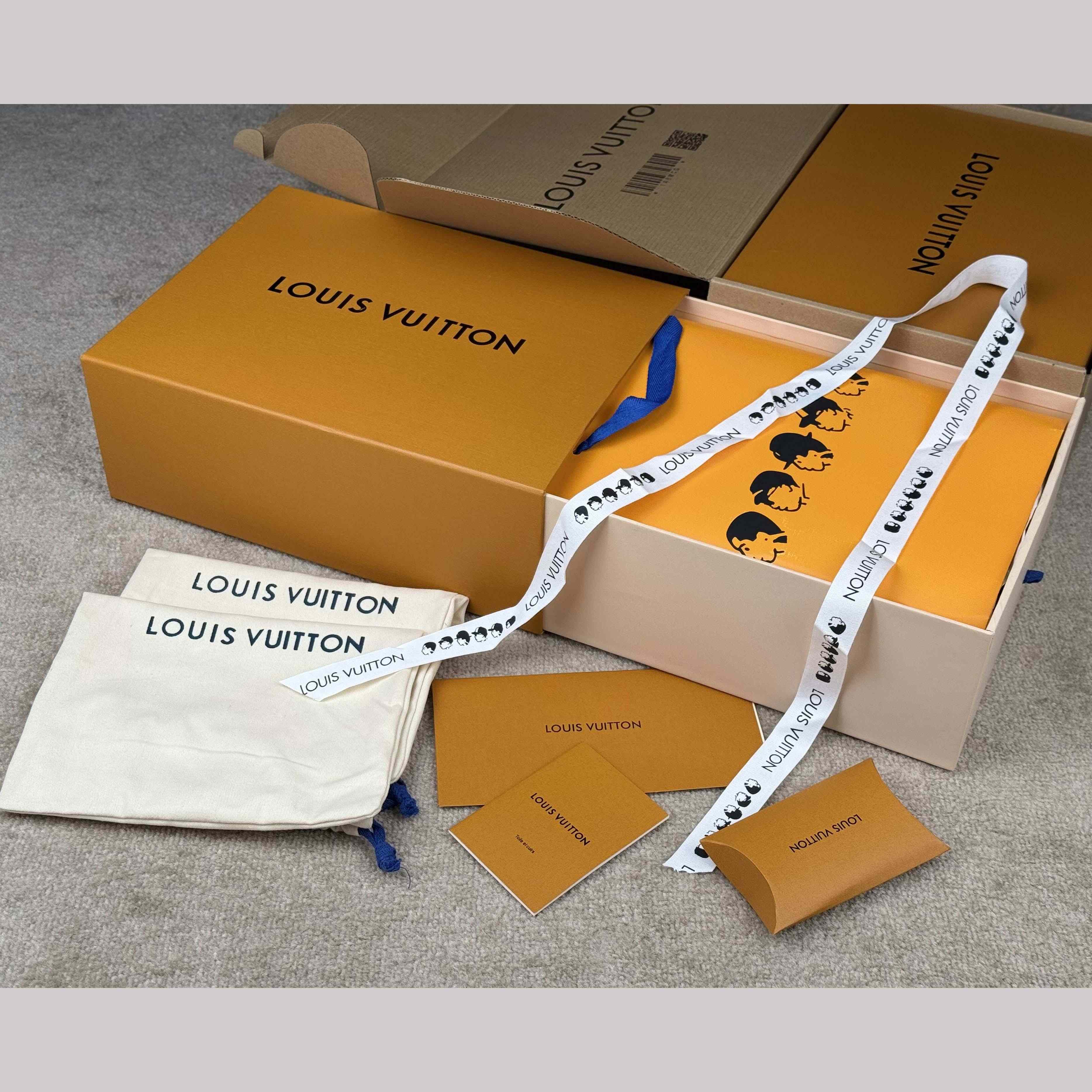 Louis Vuitton LV BUTTERSOFT Sneaker    1AIKE2 - DopestKickz