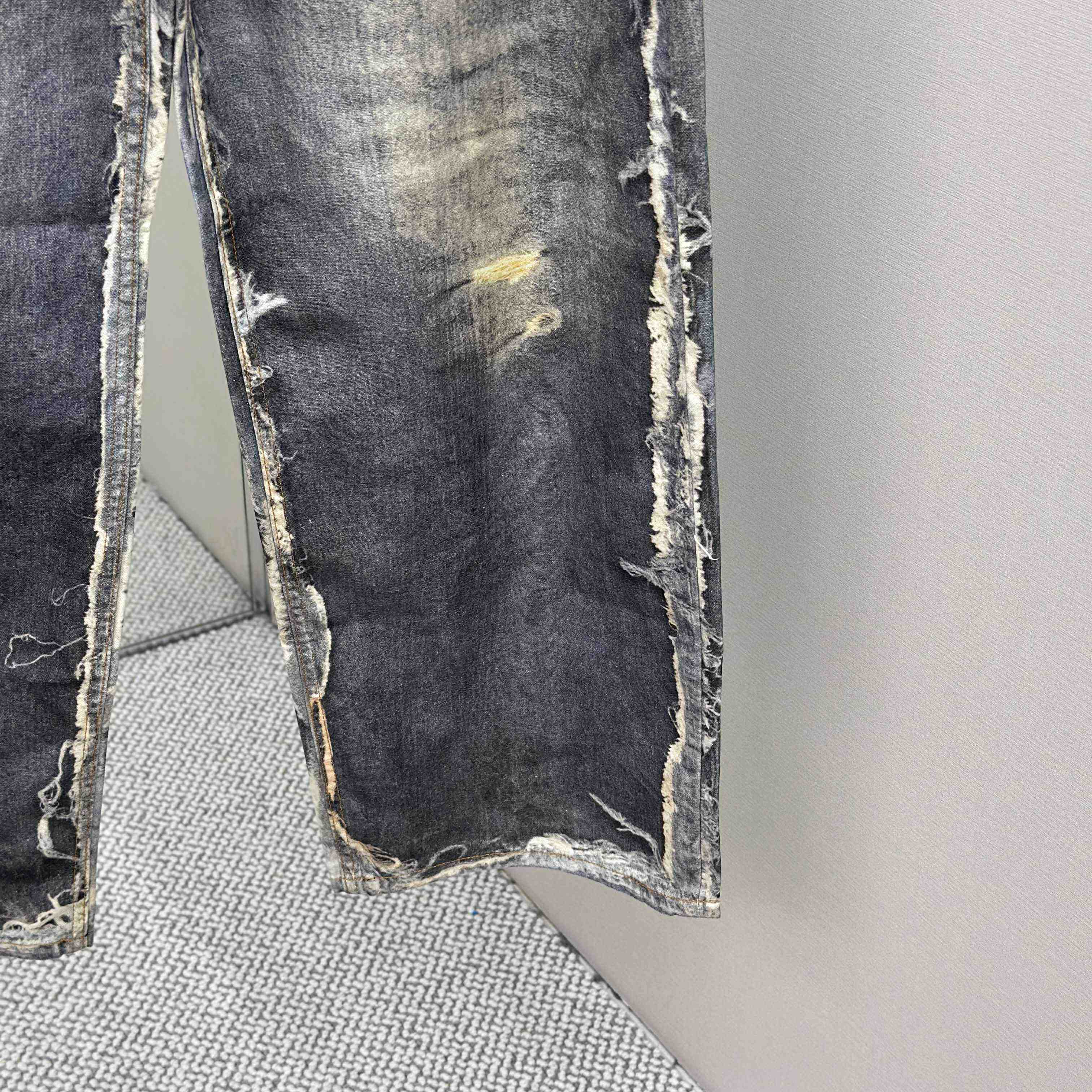 Acne Studios - Loose Fit Jeans  - DopestKickz