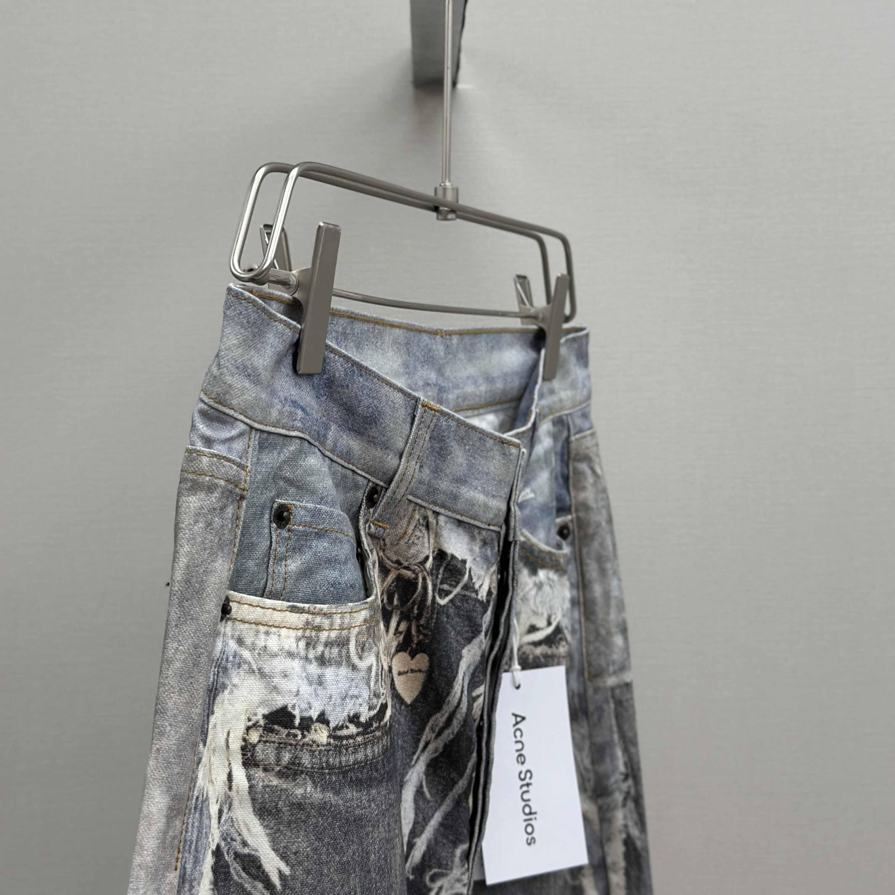 Acne Studios - Loose Fit Jeans  - DopestKickz
