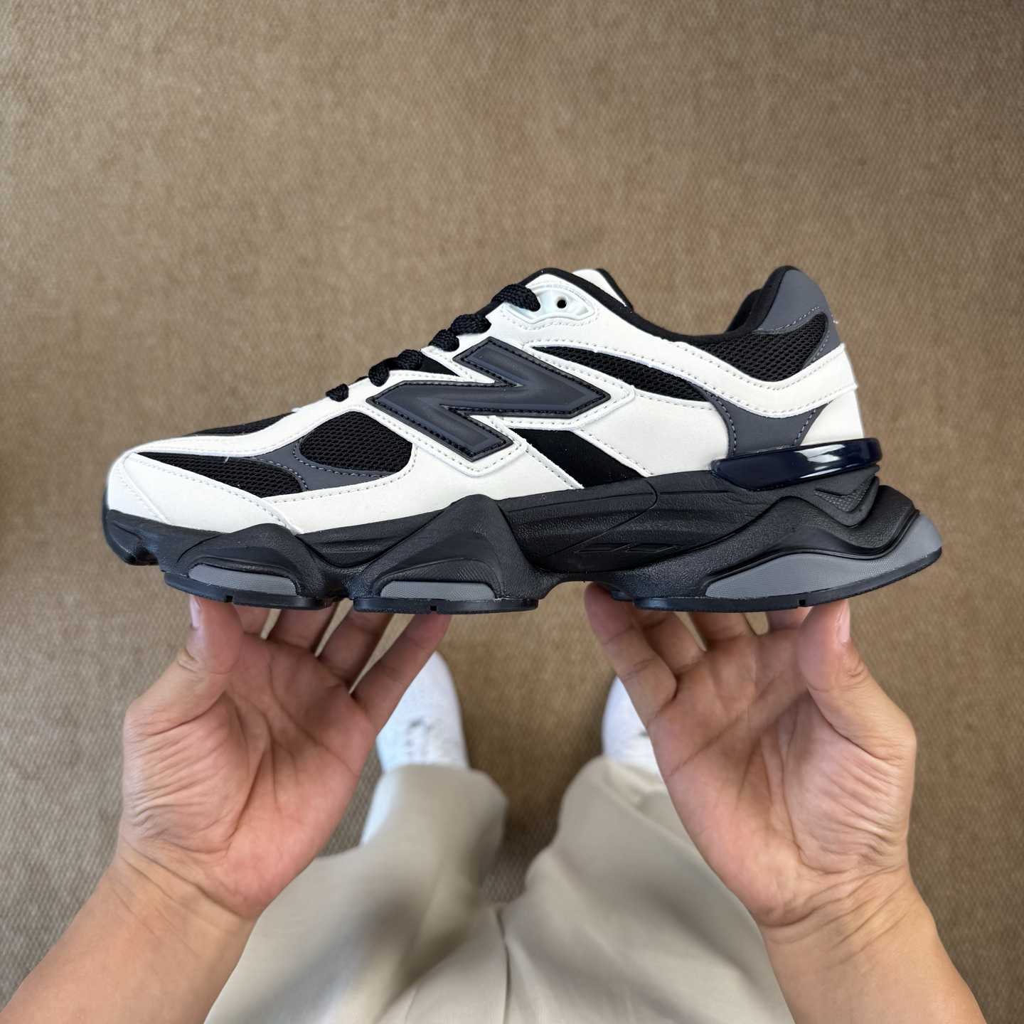 New Balance NB9060 Sneakers   U9060ZBS - DopestKickz