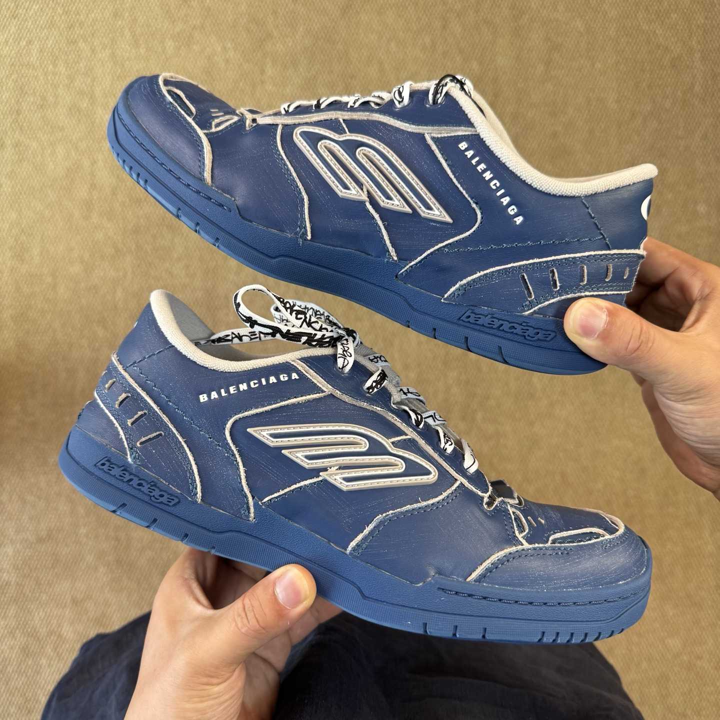 Balenciaga Hamptons Worn-Out - DopestKickz