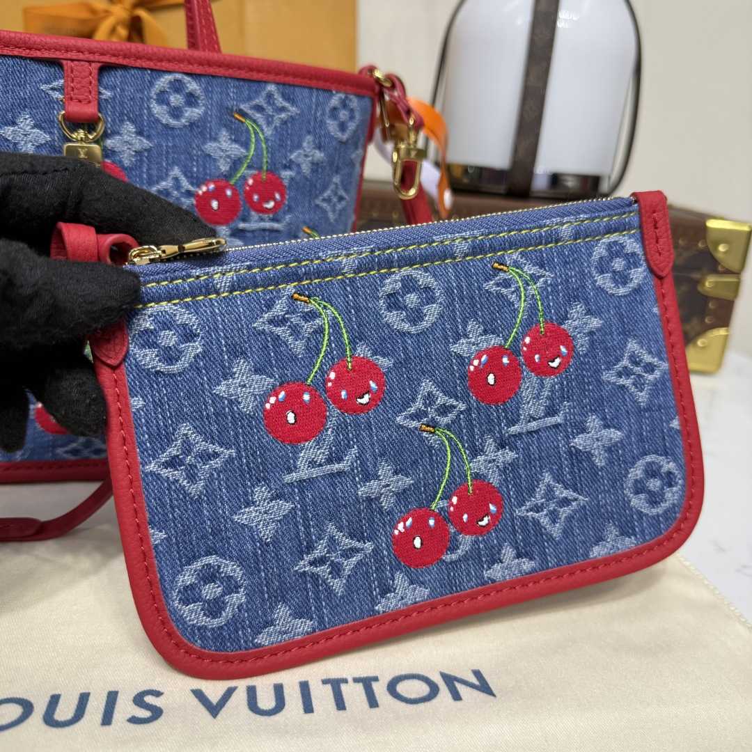 Louis Vuitton LV x TM Neverfull Inside Out BB   M14997 - DopestKickz