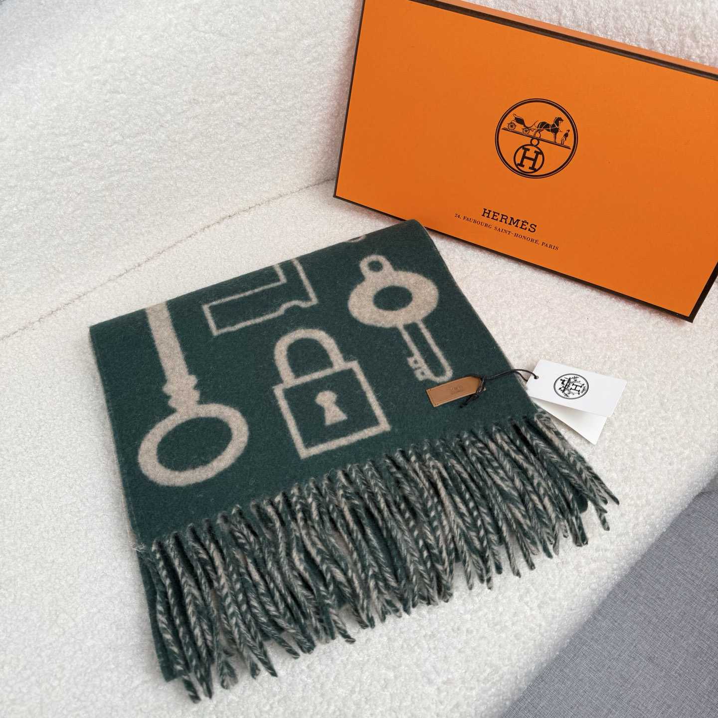 Hermes Casaque Porte-Clefs Scarf - DopestKickz