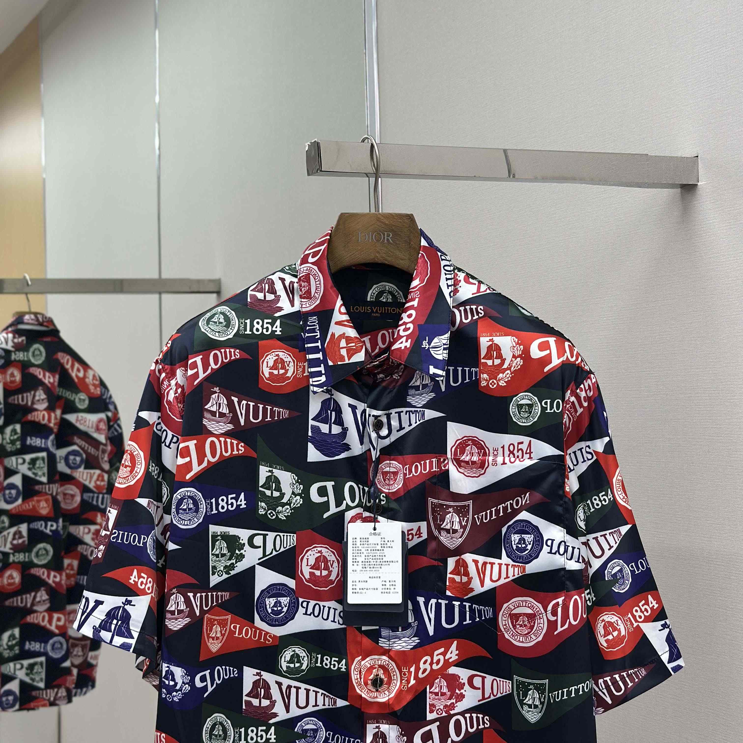 Louis Vuitton Printed Short-Sleeved Silk-Blend Shirt   1AIKBH - DopestKickz