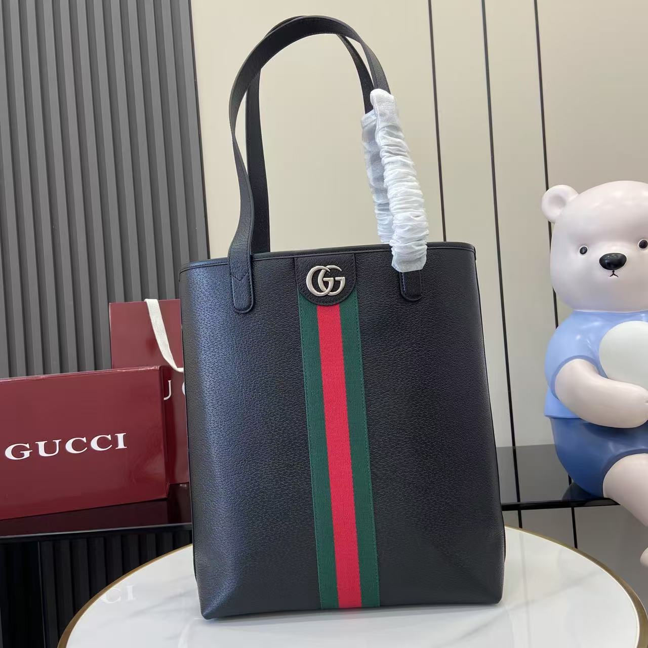 Gucci Ophidia Medium Tote Bag - DopestKickz