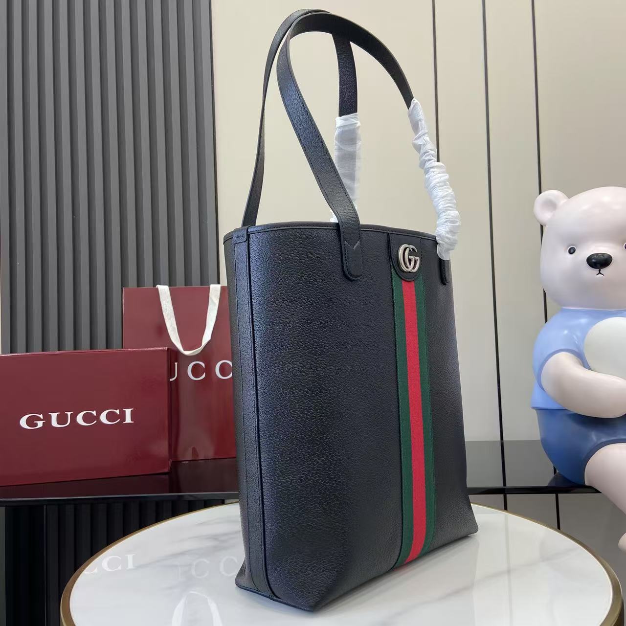 Gucci Ophidia Medium Tote Bag - DopestKickz