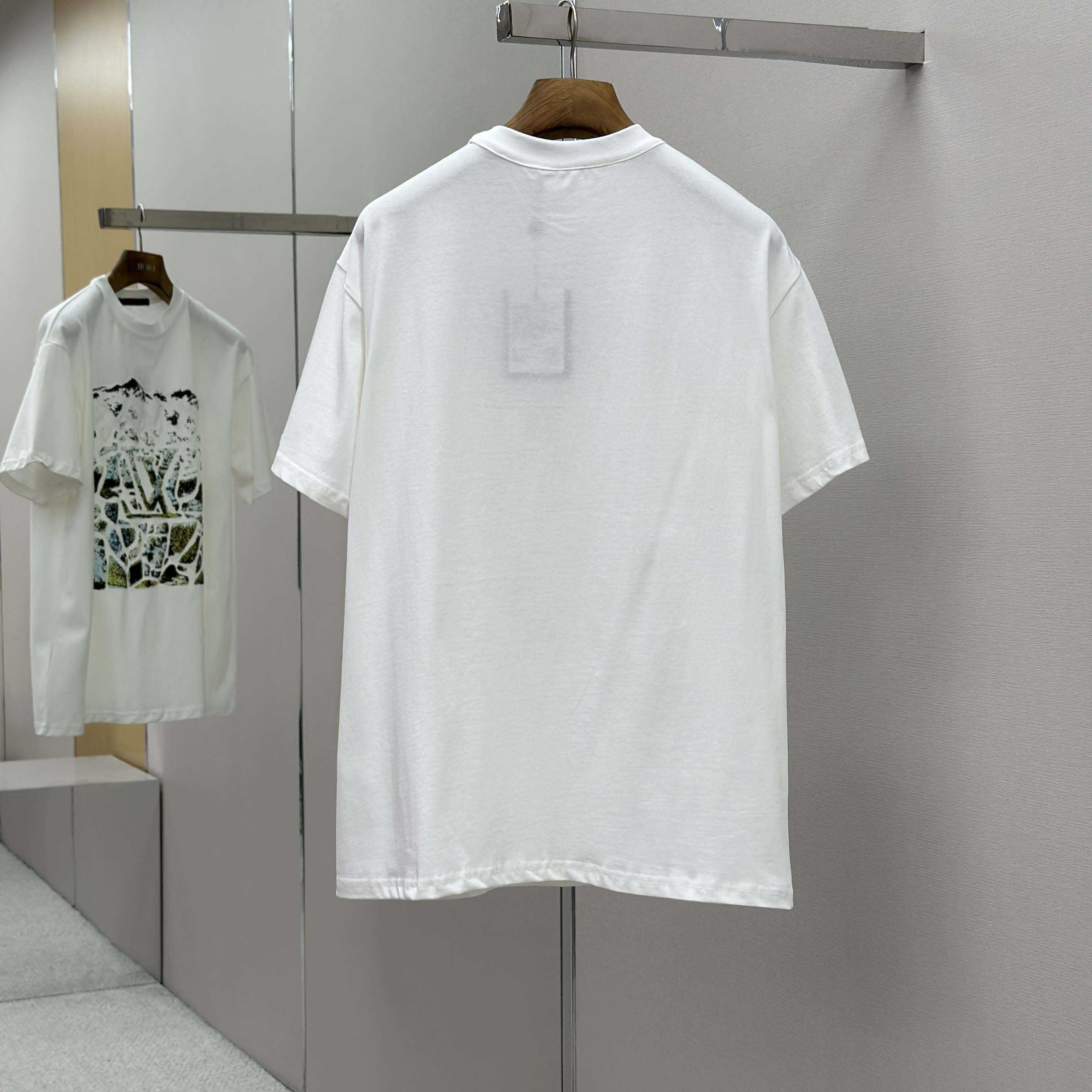 Louis Vuitton Monogram Short-Sleeved Crewneck   1AIJZT - DopestKickz