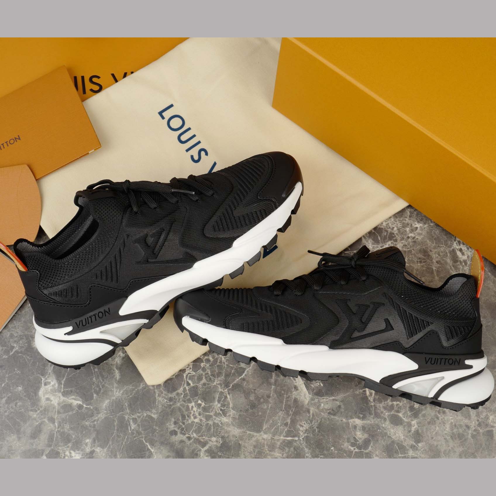 Louis Vuitton LV Runner Tatic Sneaker   1AILIU - DopestKickz