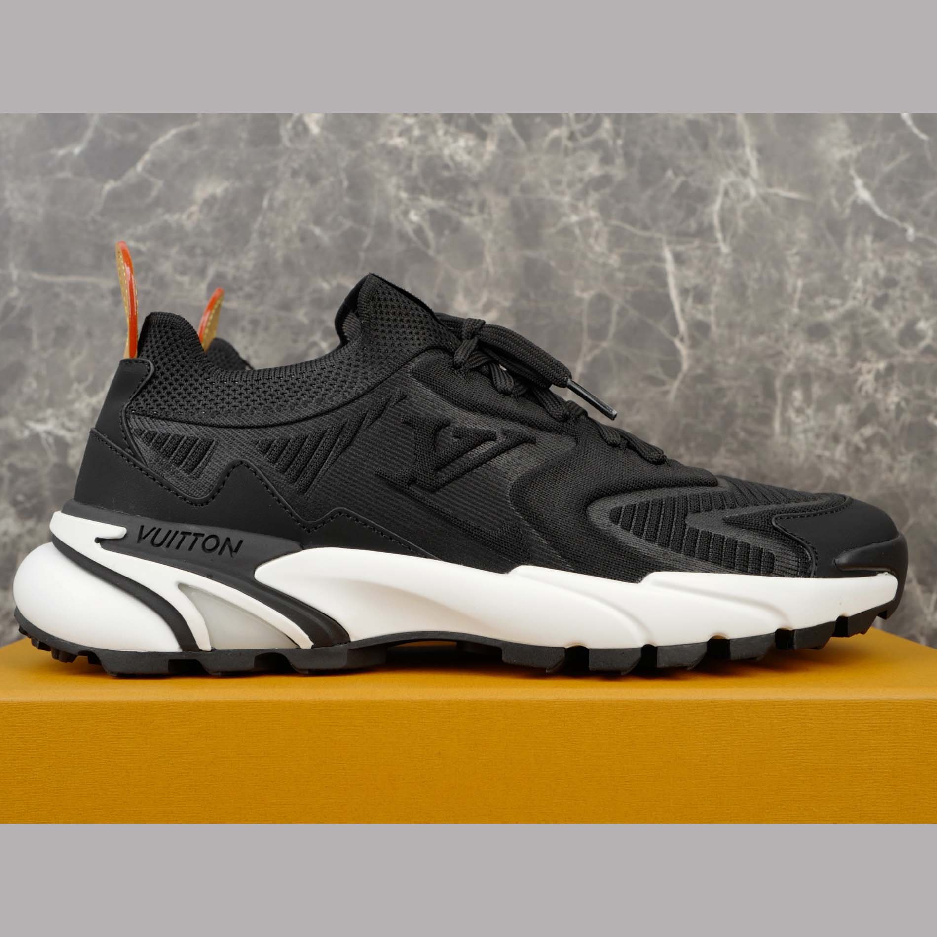 Louis Vuitton LV Runner Tatic Sneaker   1AILIU - DopestKickz