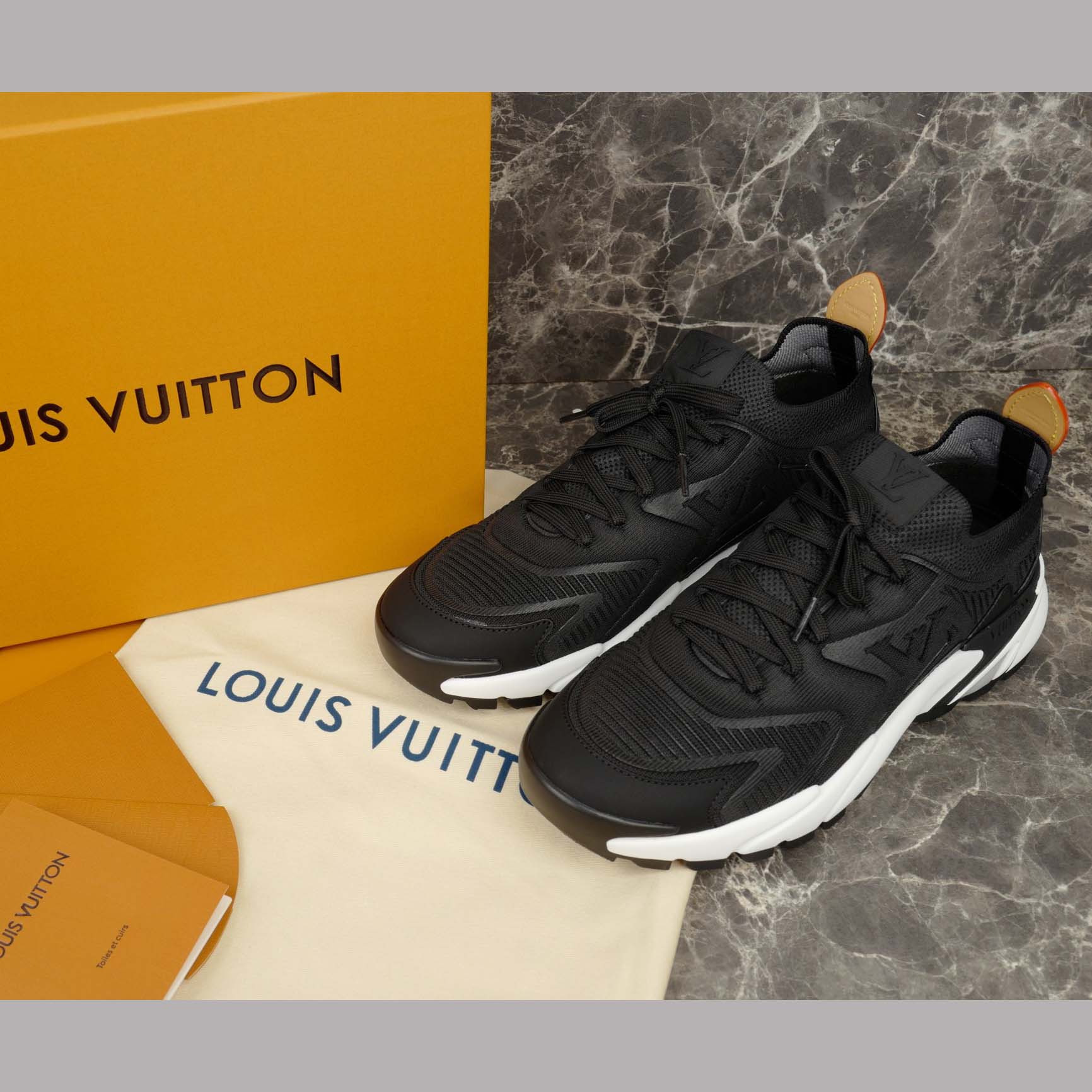 Louis Vuitton LV Runner Tatic Sneaker   1AILIU - DopestKickz