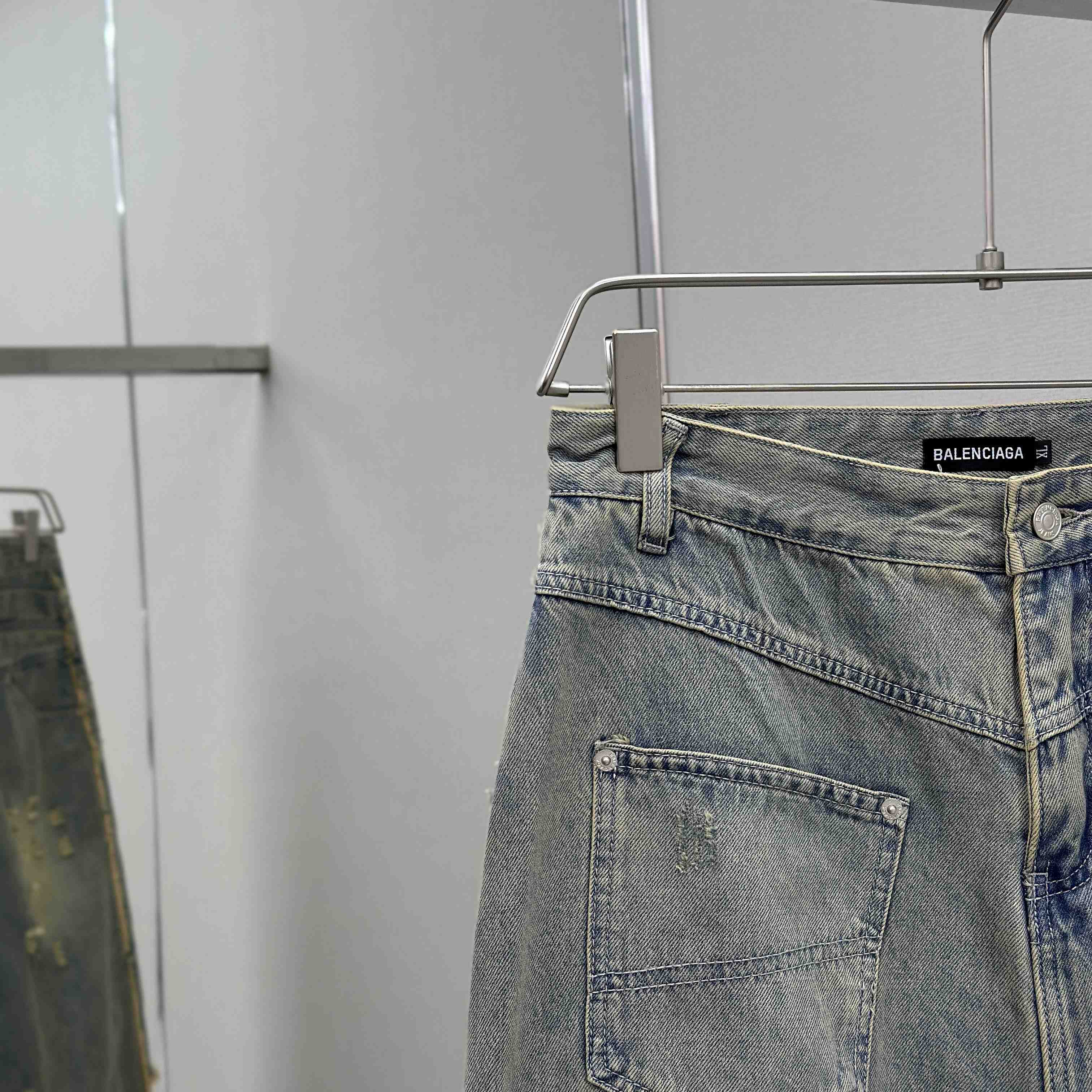 Balenciaga Baggy Pants  - DopestKickz