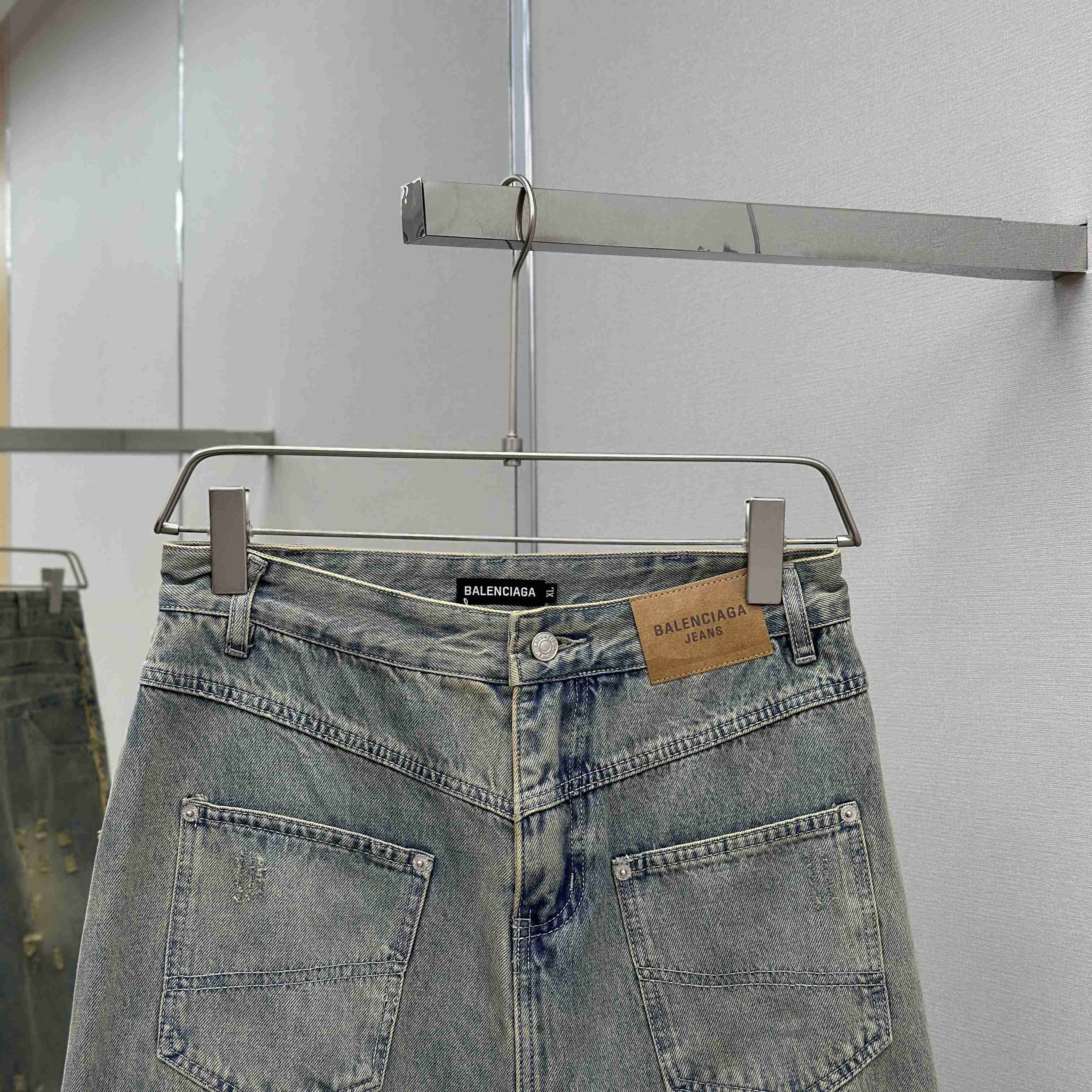 Balenciaga Baggy Pants  - DopestKickz