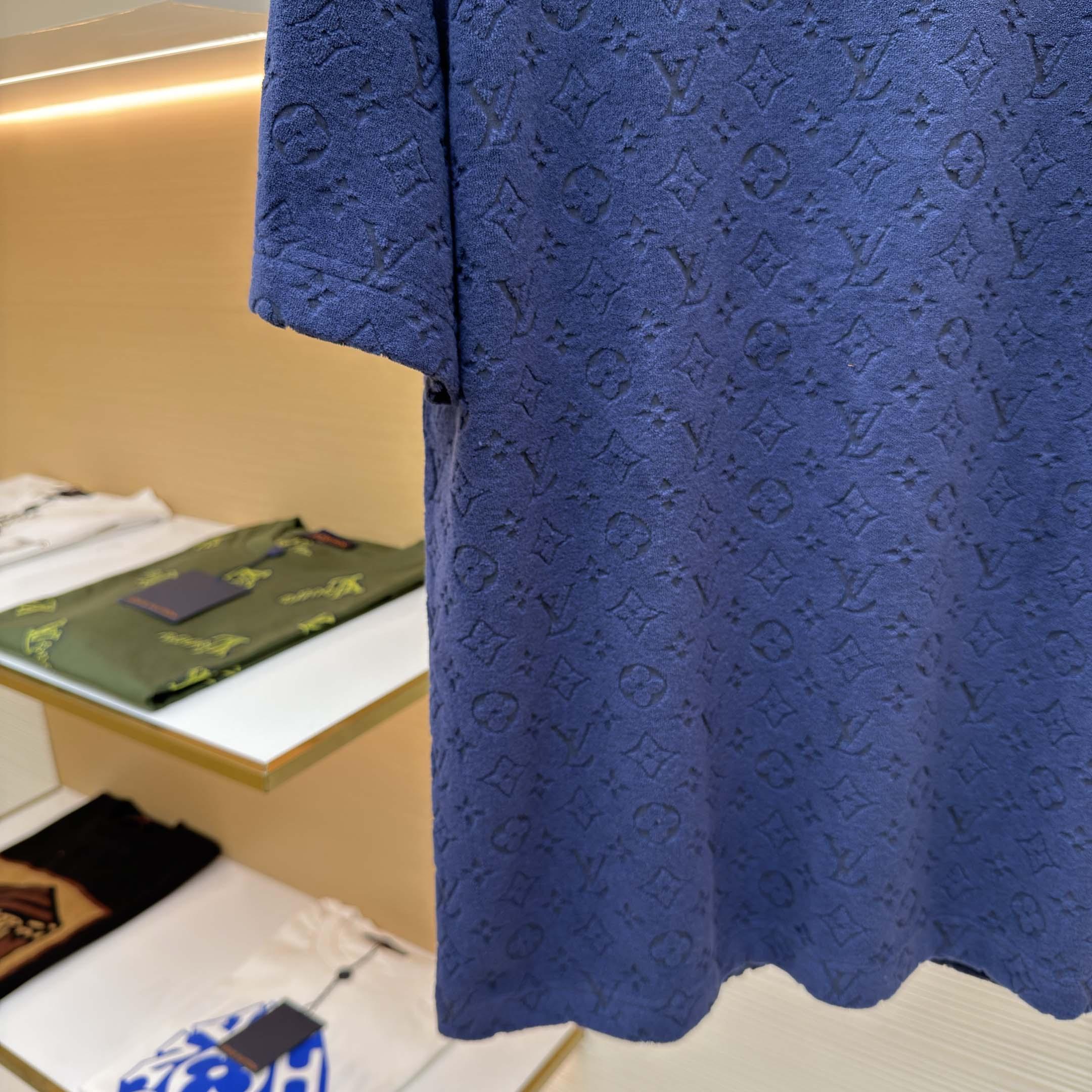 Louis Vuitton Monogram Fil Coupe T-shirt    1AIWEZ - DopestKickz