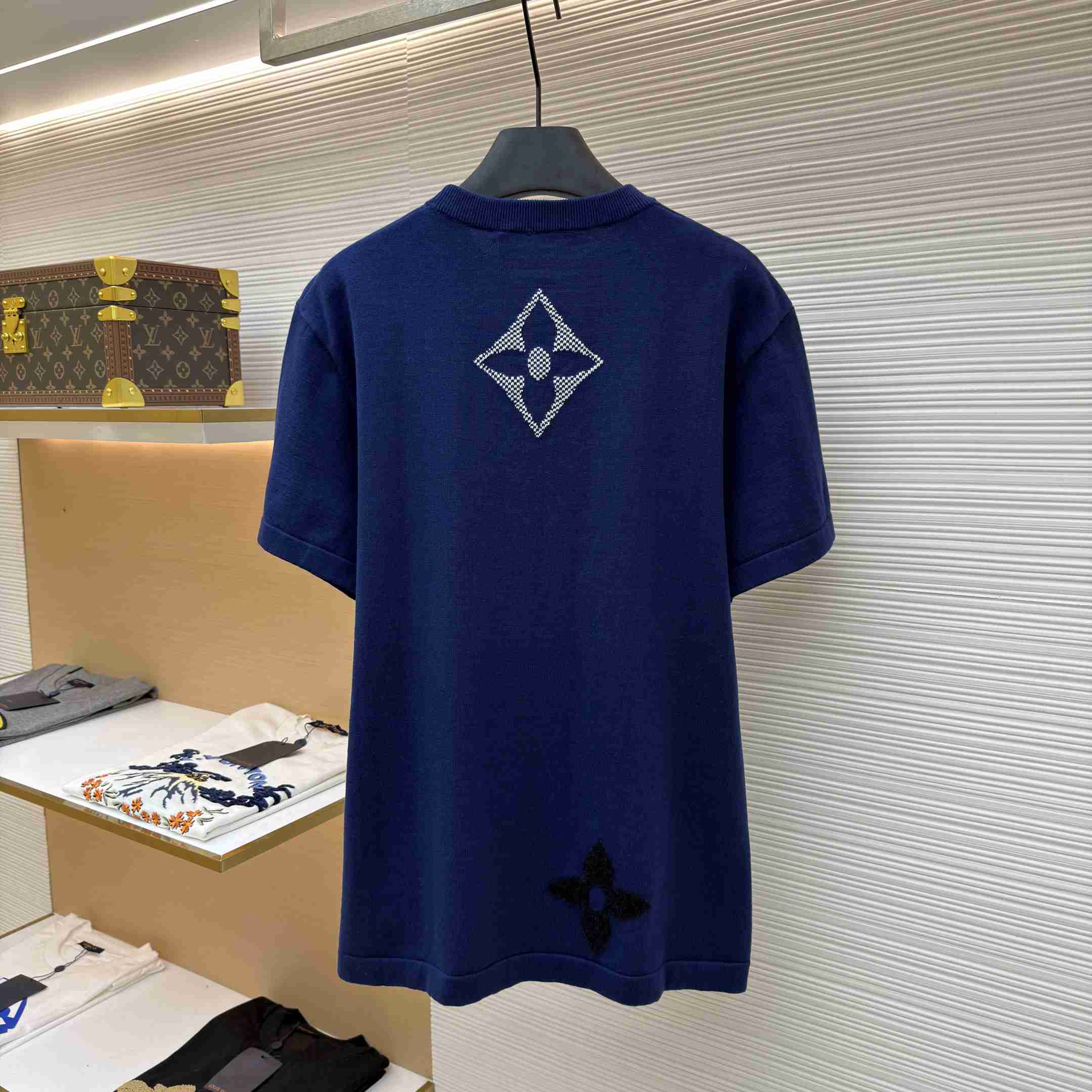 Louis Vuitton Monogram Short-Sleeved Knitted Crewneck    1AJBWC - DopestKickz