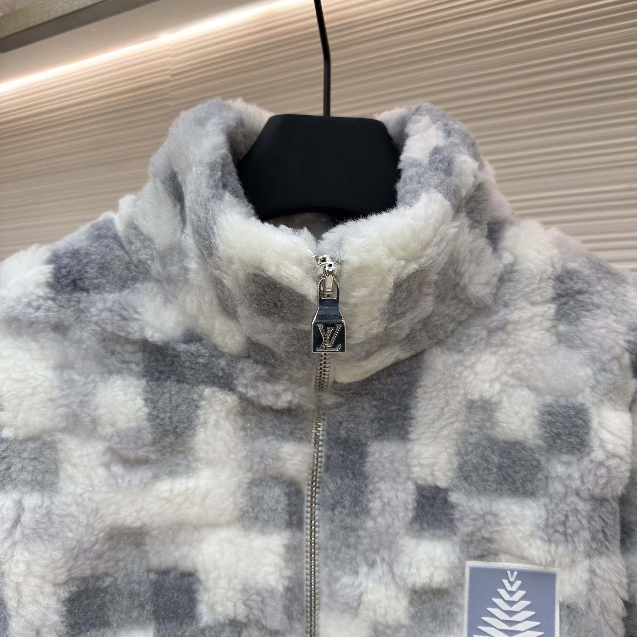 Louis Vuitton Fleece Blouson   1AGK16 - DopestKickz