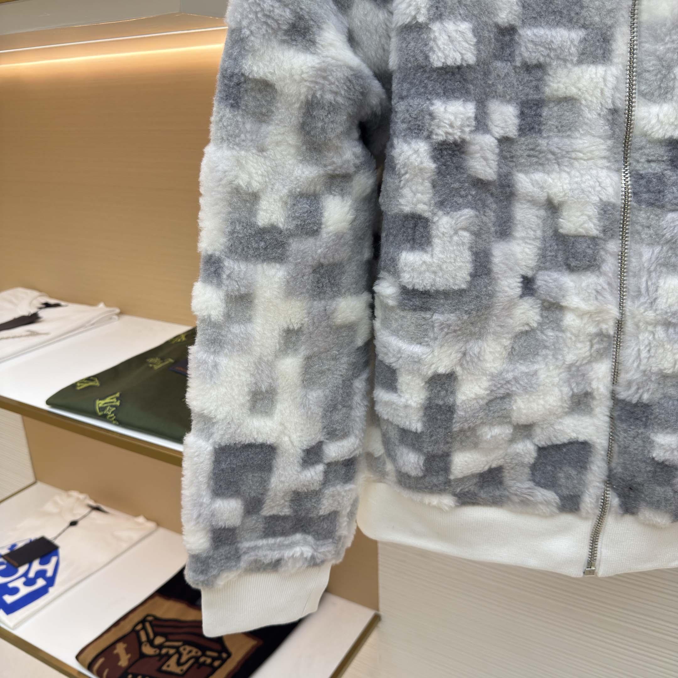 Louis Vuitton Fleece Blouson   1AGK16 - DopestKickz