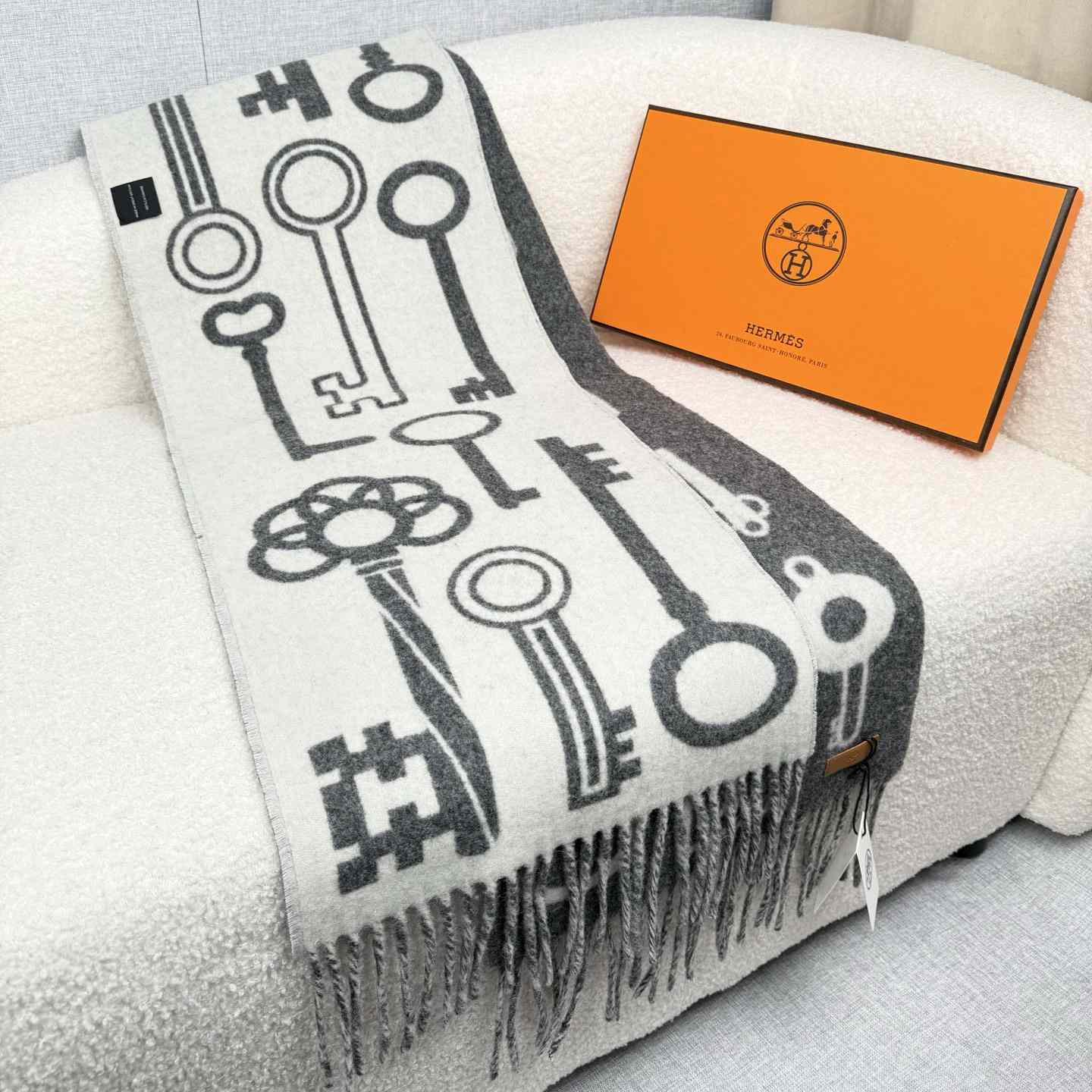 Hermes Casaque Porte-Clefs Scarf - DopestKickz