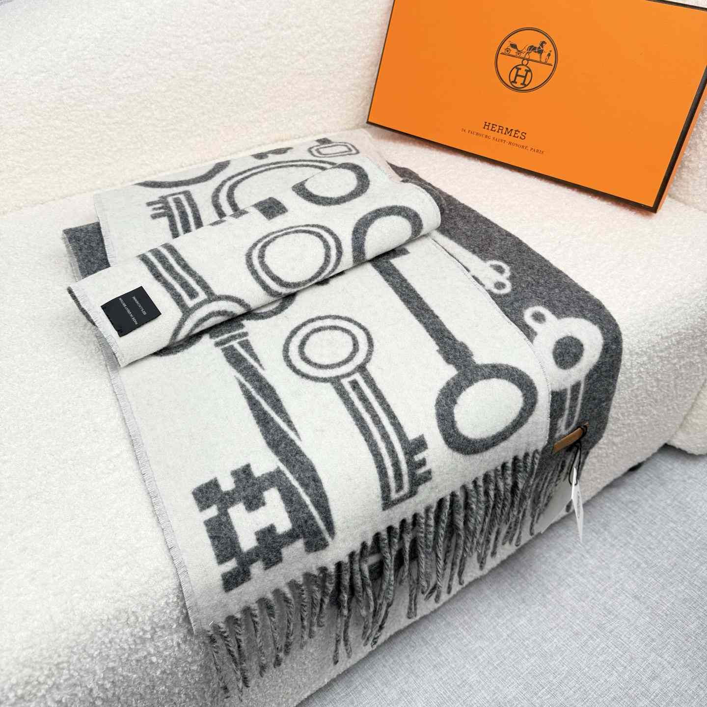 Hermes Casaque Porte-Clefs Scarf - DopestKickz