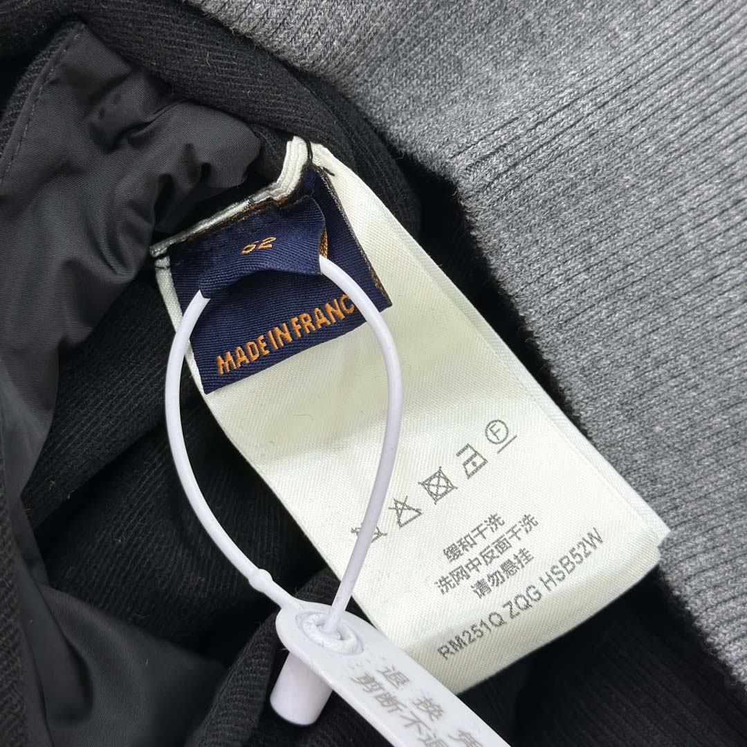 Louis Vuitton Reversible Double Face Hooded Blouson    1AGHXW - DopestKickz