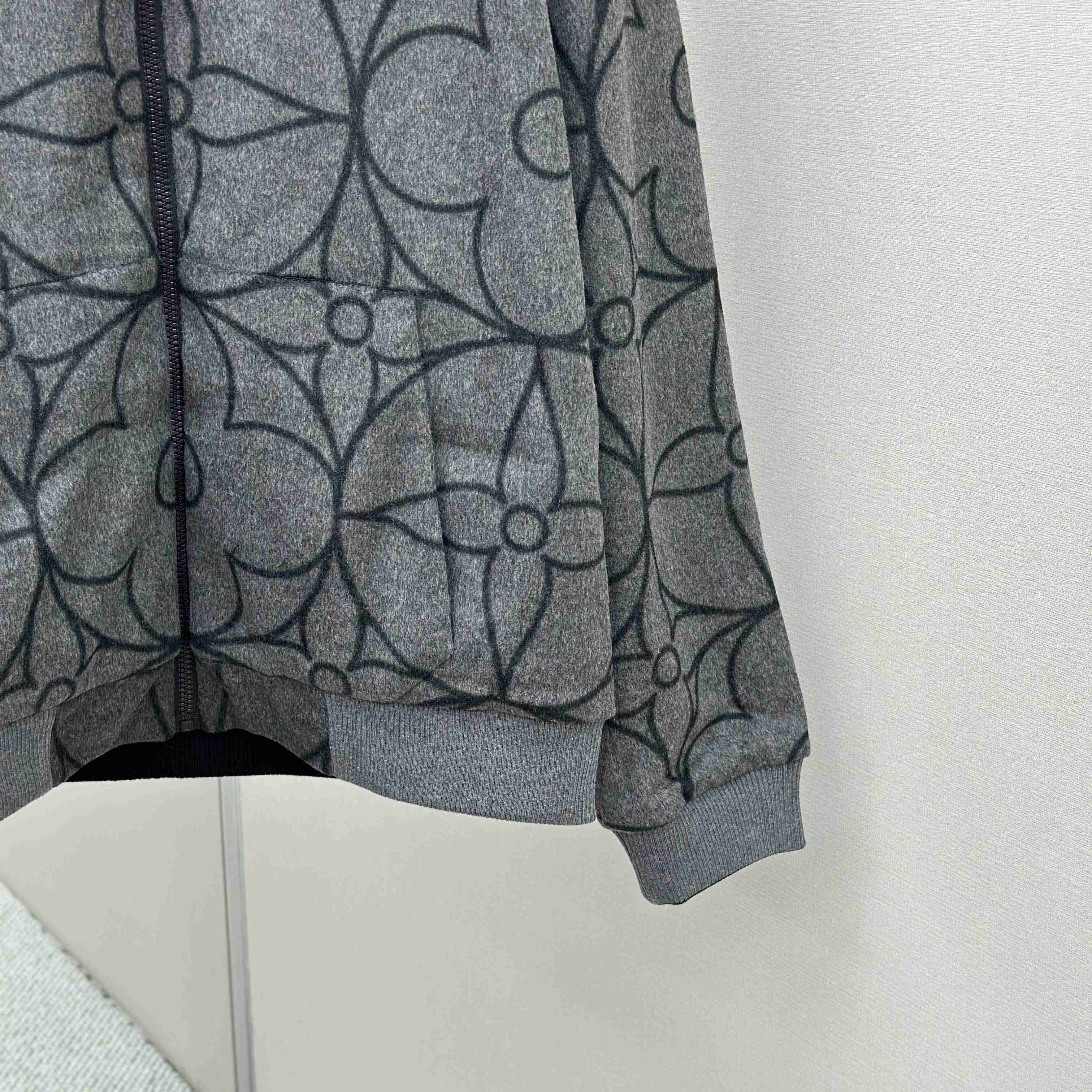 Louis Vuitton Reversible Double Face Hooded Blouson    1AGHXW - DopestKickz