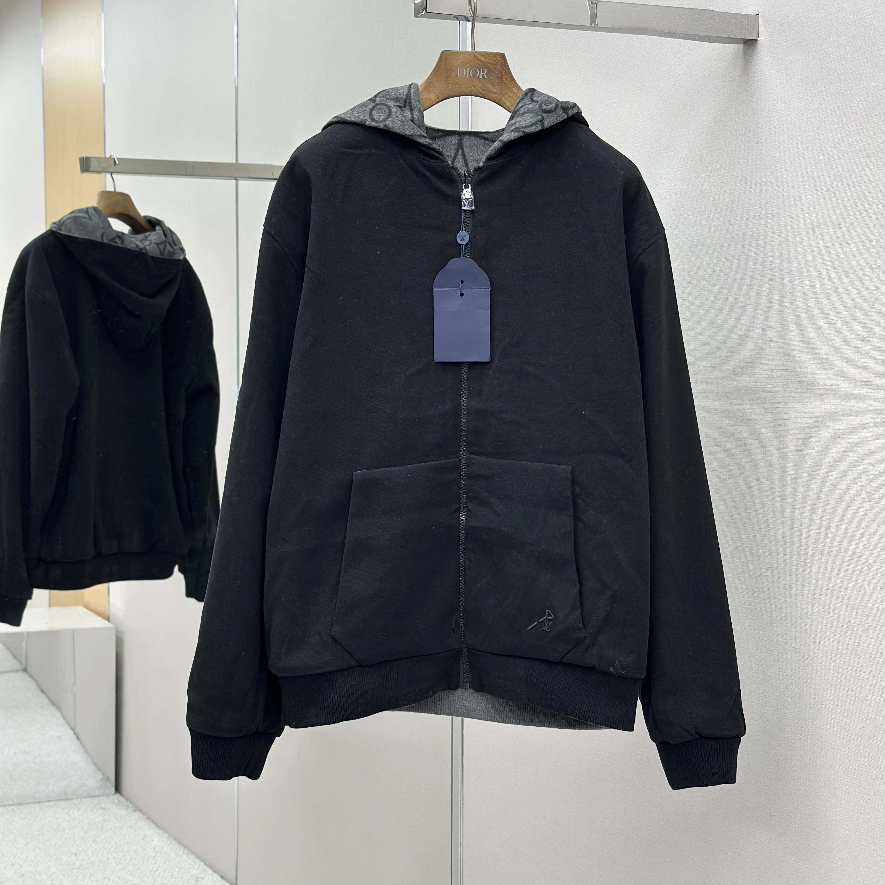 Louis Vuitton Reversible Double Face Hooded Blouson    1AGHXW - DopestKickz