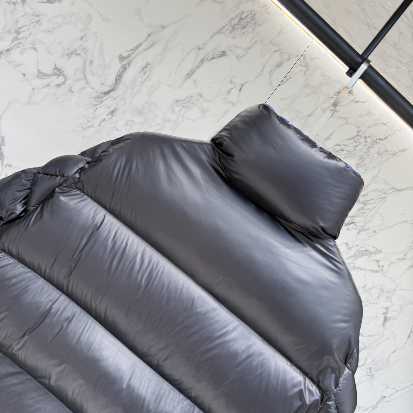 Moncler Tripiti Short Down Jacket - DopestKickz