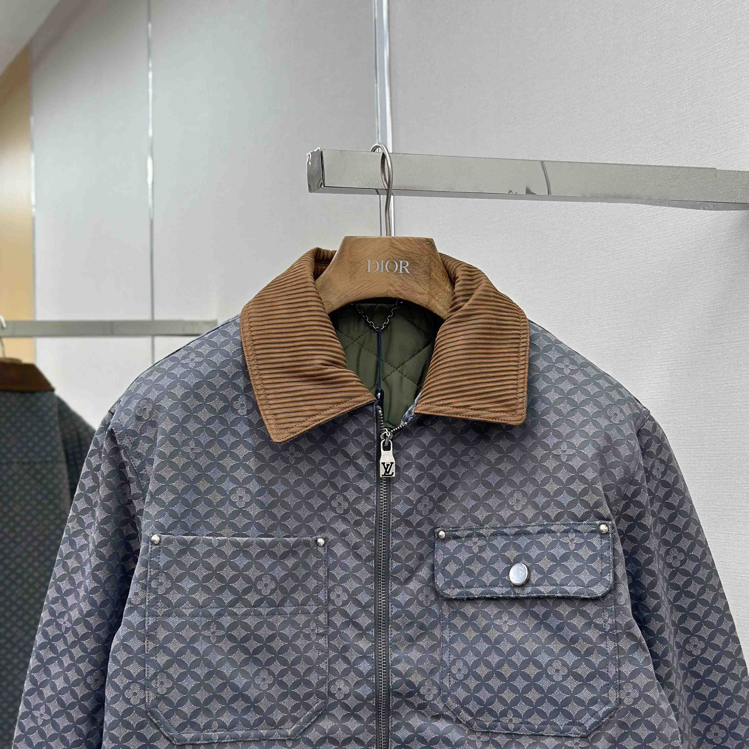 Louis Vuitton Workwear Blouson   1AILNQ - DopestKickz