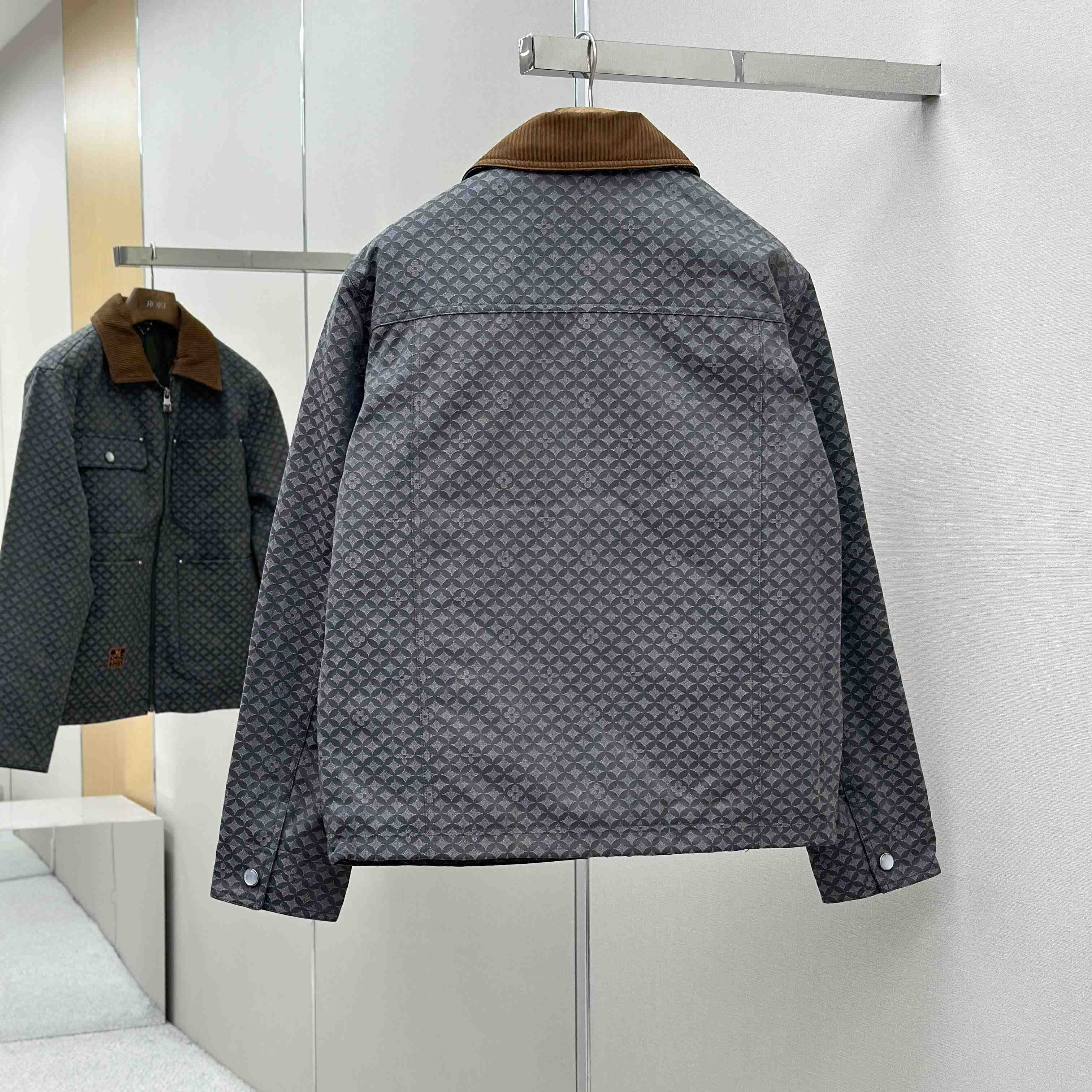 Louis Vuitton Workwear Blouson   1AILNQ - DopestKickz