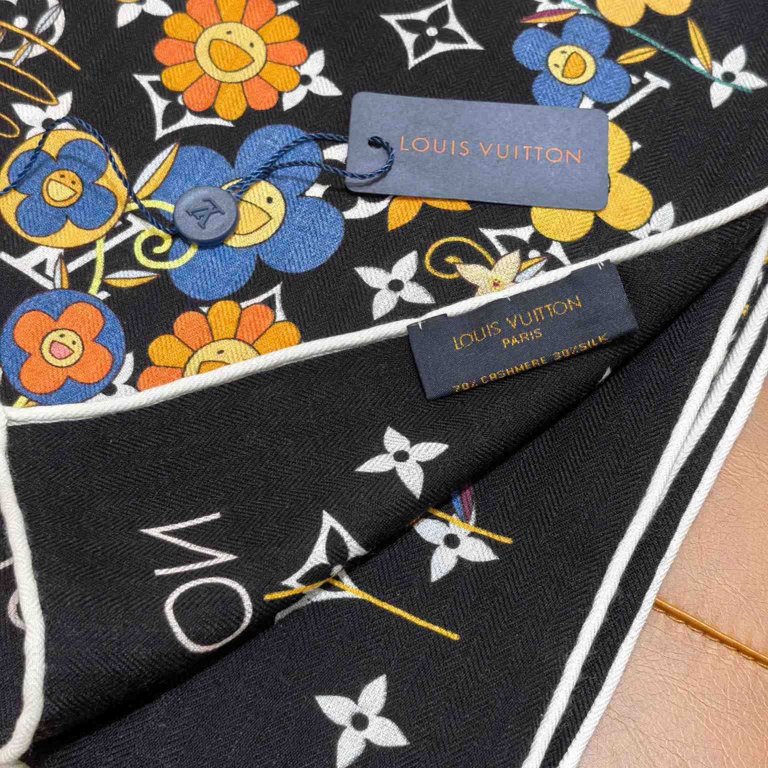 Louis Vuitton LV x TM Monogram Superflat Shawl    - DopestKickz