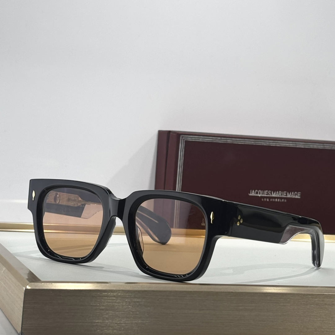 Jacquemus ENZO Sunglasses - DopestKickz