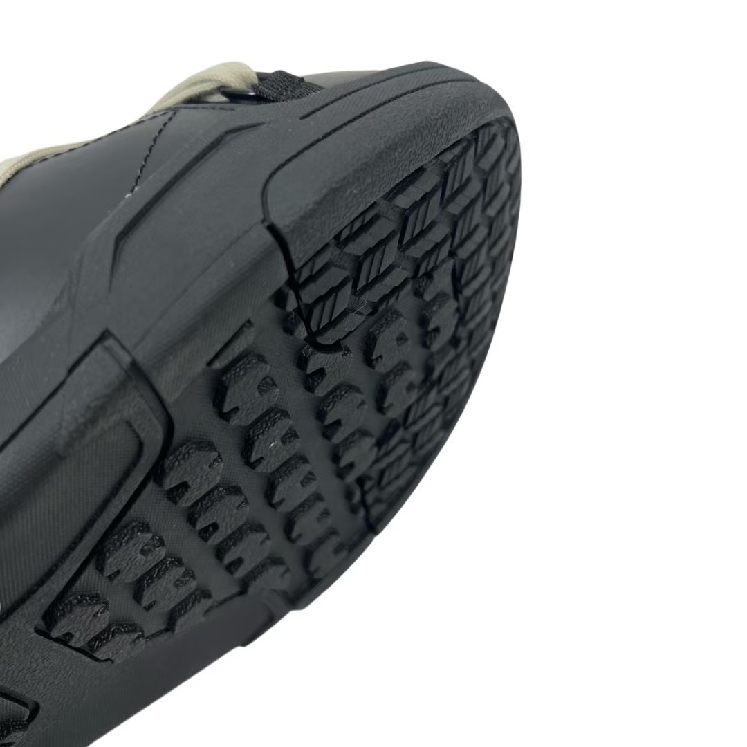 Rick Owens x Moncler SS25 Amber Snow Boots - DopestKickz