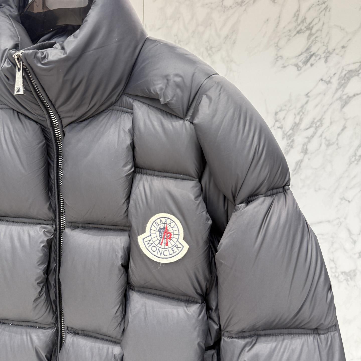 Moncler Short Down Jacket - DopestKickz