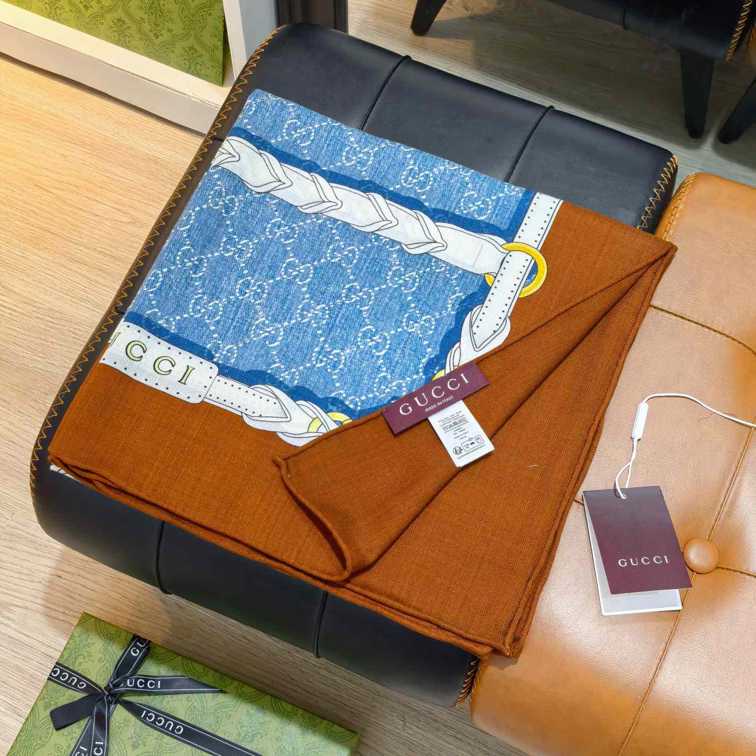 Gucci Printed Silk Twill Carré - DopestKickz