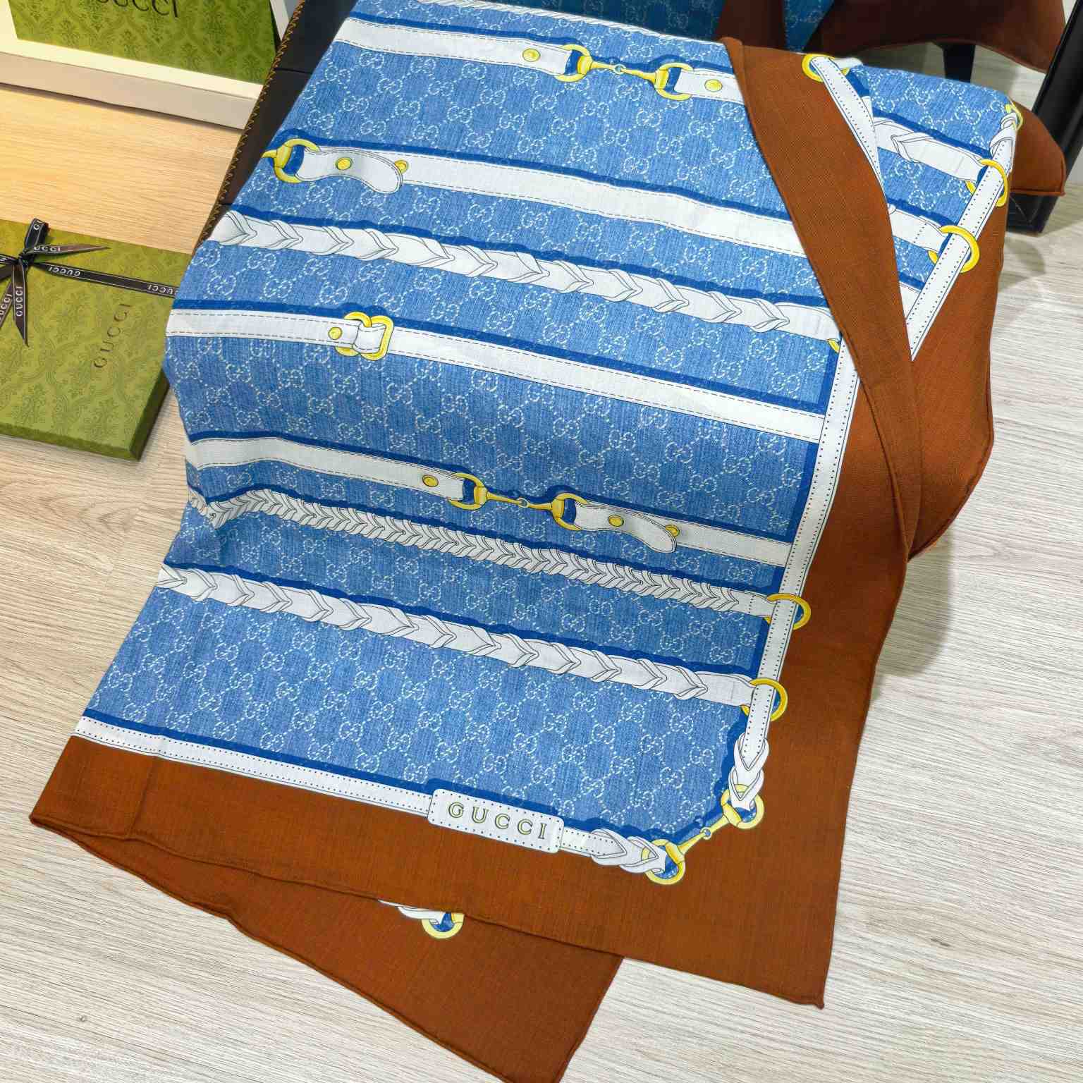 Gucci Printed Silk Twill Carré - DopestKickz