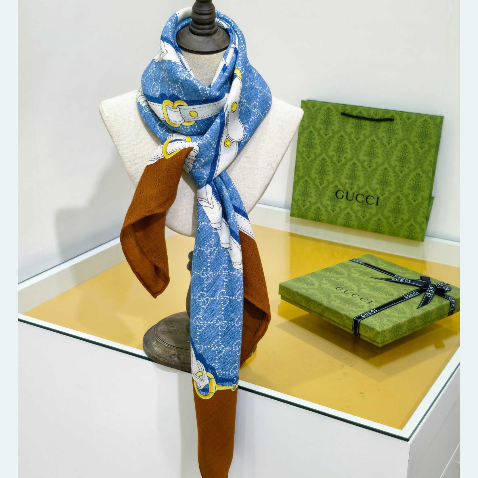 Gucci Printed Silk Twill Carré - DopestKickz