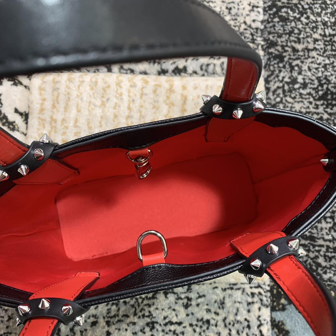 Christian Louboutin Cabata mini - Tote bag   17.5x29x8cm - DopestKickz