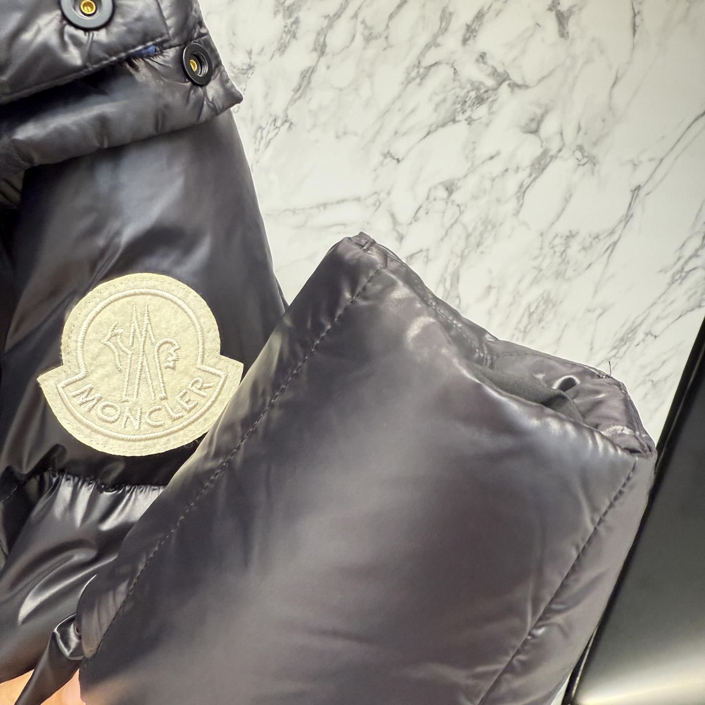 Moncler Parana Hooded Short Down Jacket   - DopestKickz