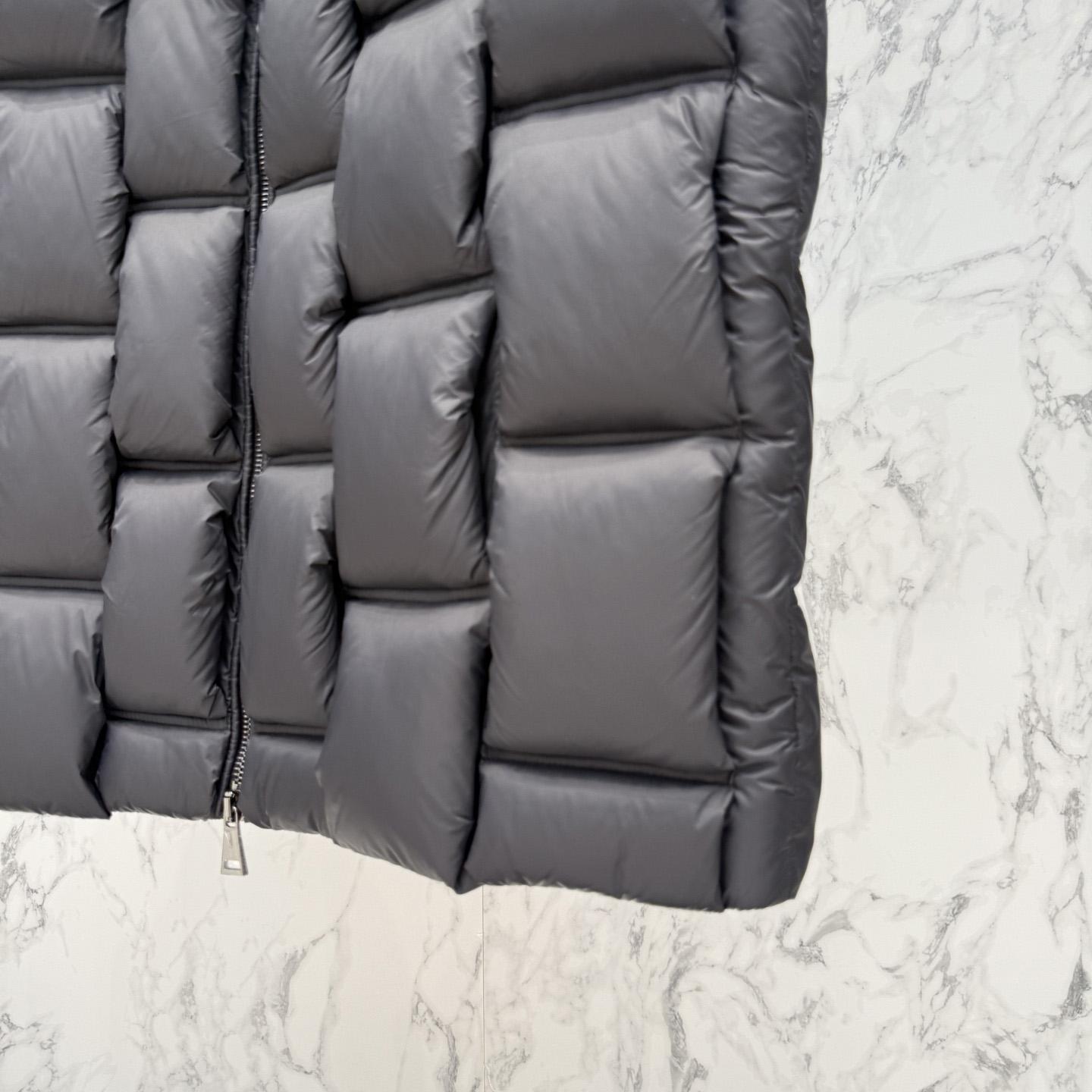 Moncler Down Vest - DopestKickz