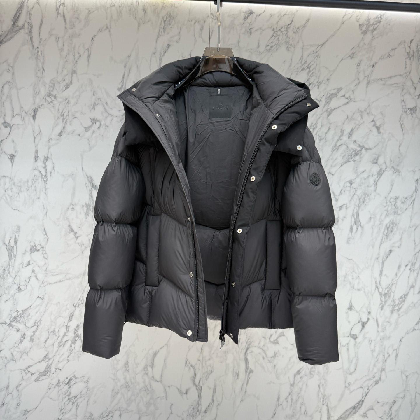 Moncler Short Down Jacket - DopestKickz