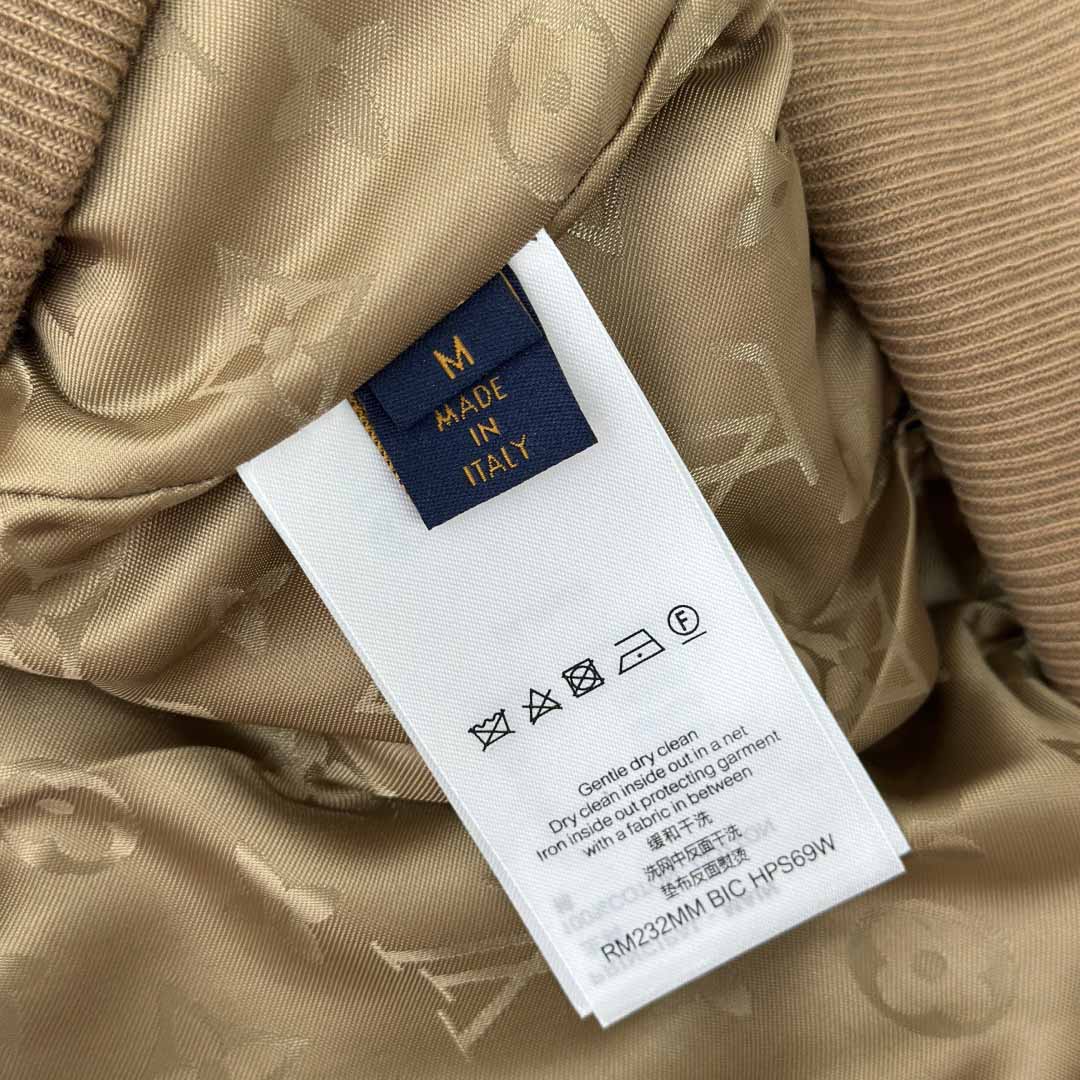 Louis Vuitton Leather Patch Fleece Blouson   1AFXTM - DopestKickz