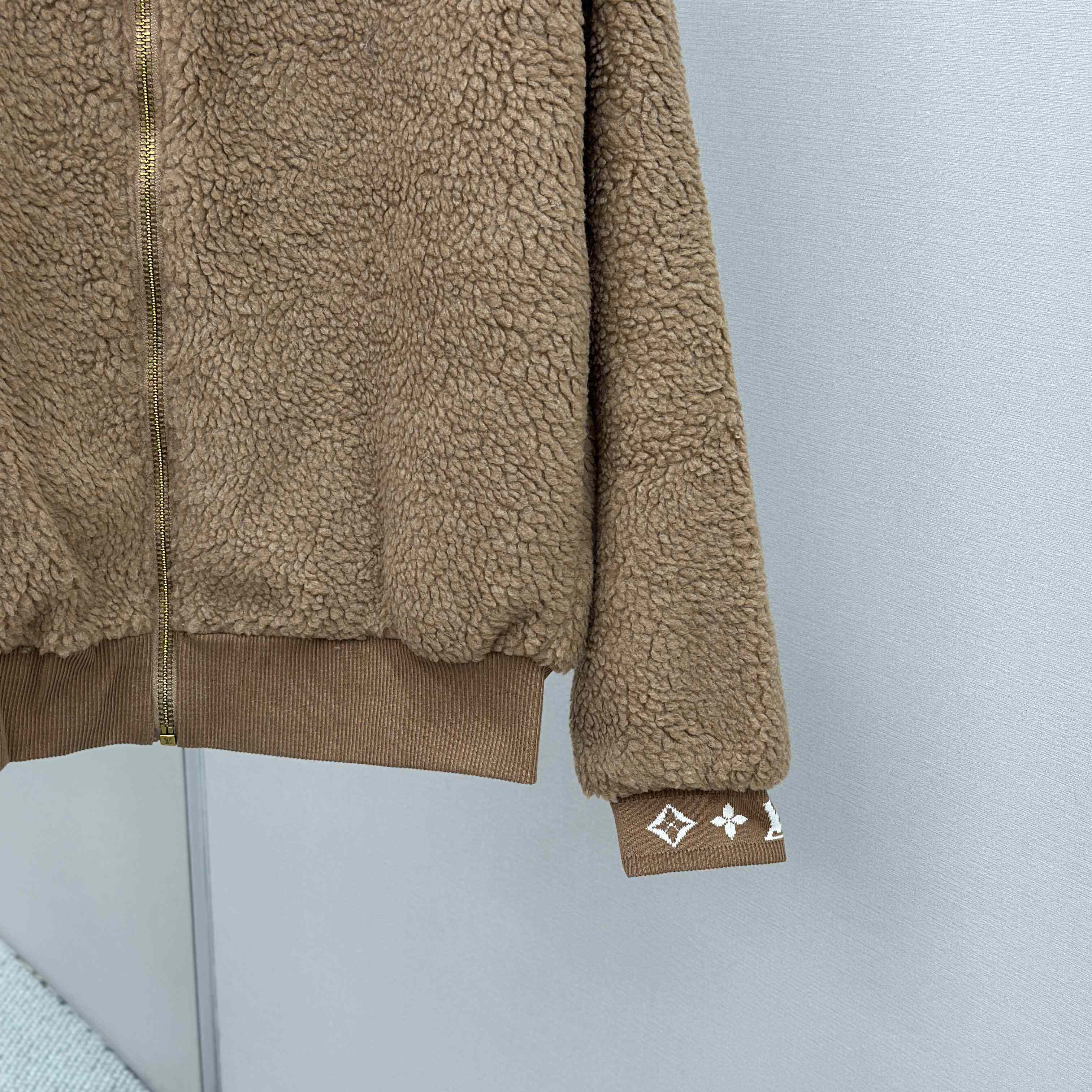 Louis Vuitton Leather Patch Fleece Blouson   1AFXTM - DopestKickz