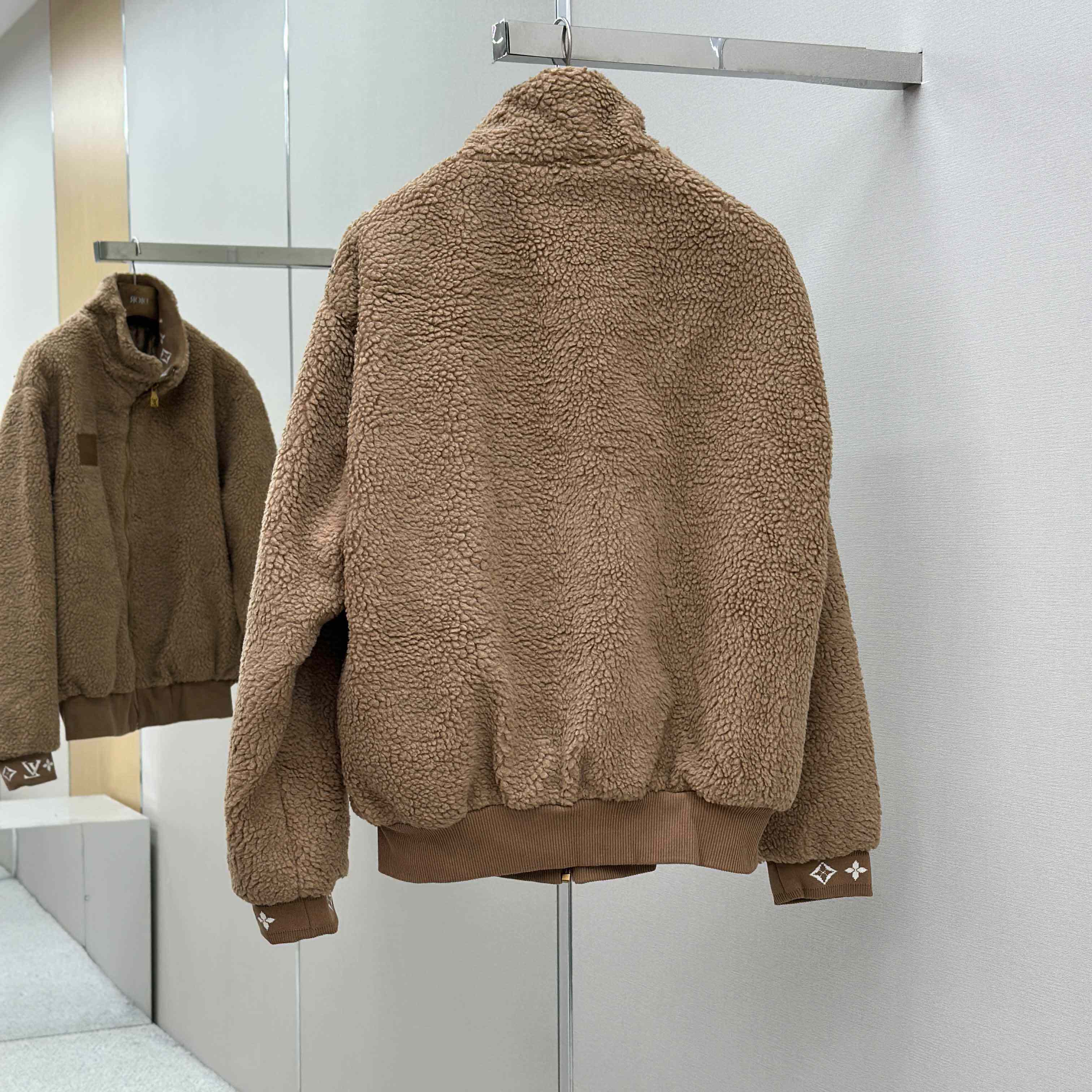 Louis Vuitton Leather Patch Fleece Blouson   1AFXTM - DopestKickz