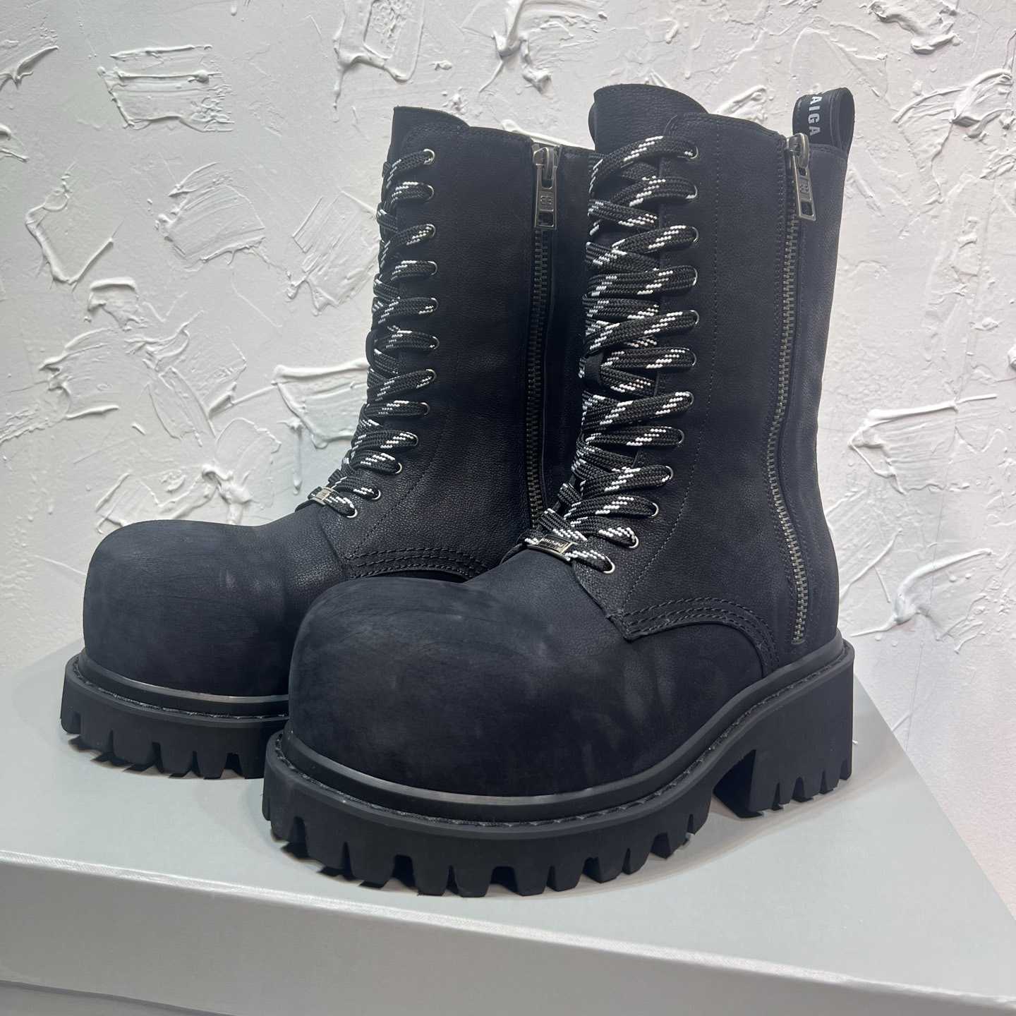 Balenciaga Stomper Zipped Bootie In Black - DopestKickz