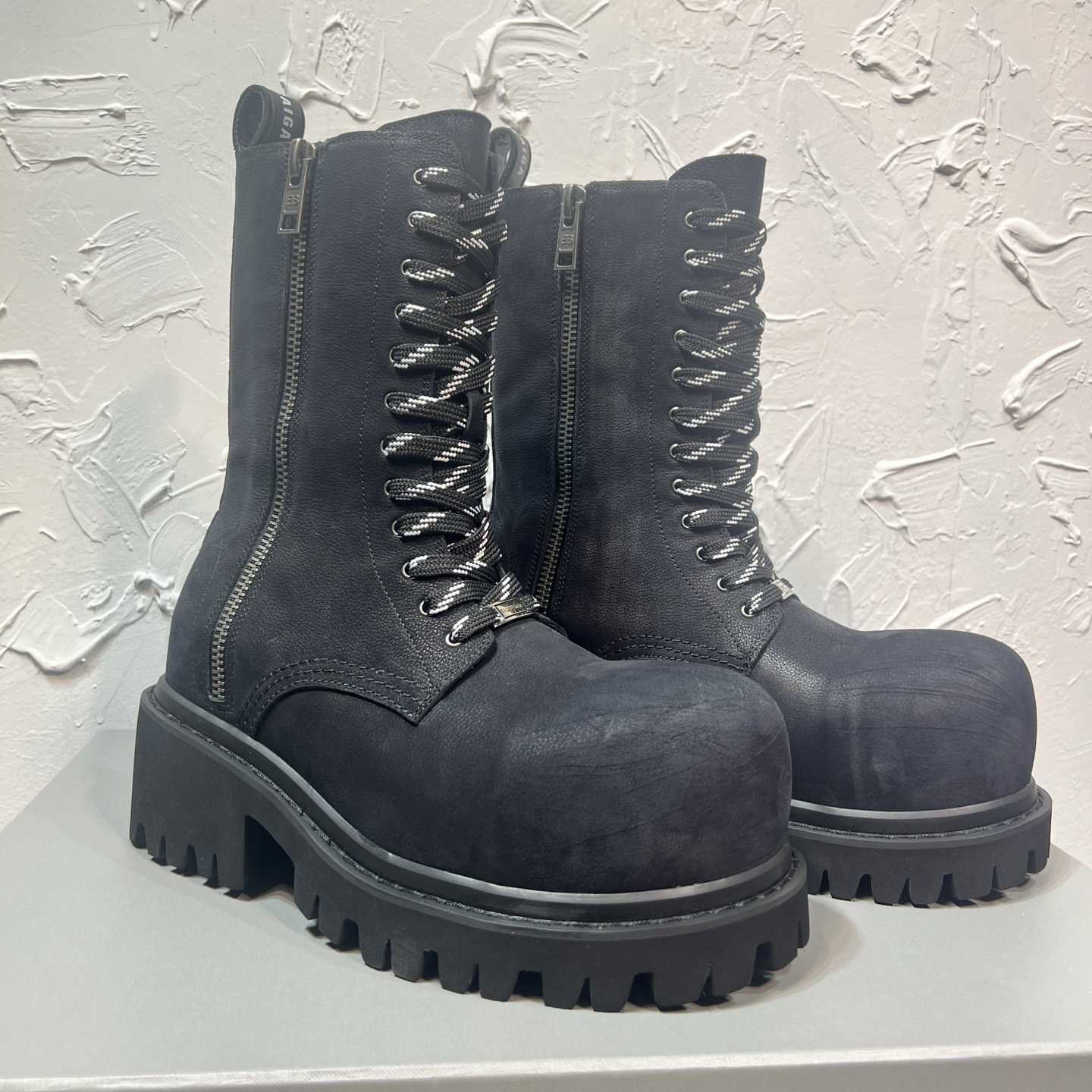 Balenciaga Stomper Zipped Bootie In Black - DopestKickz