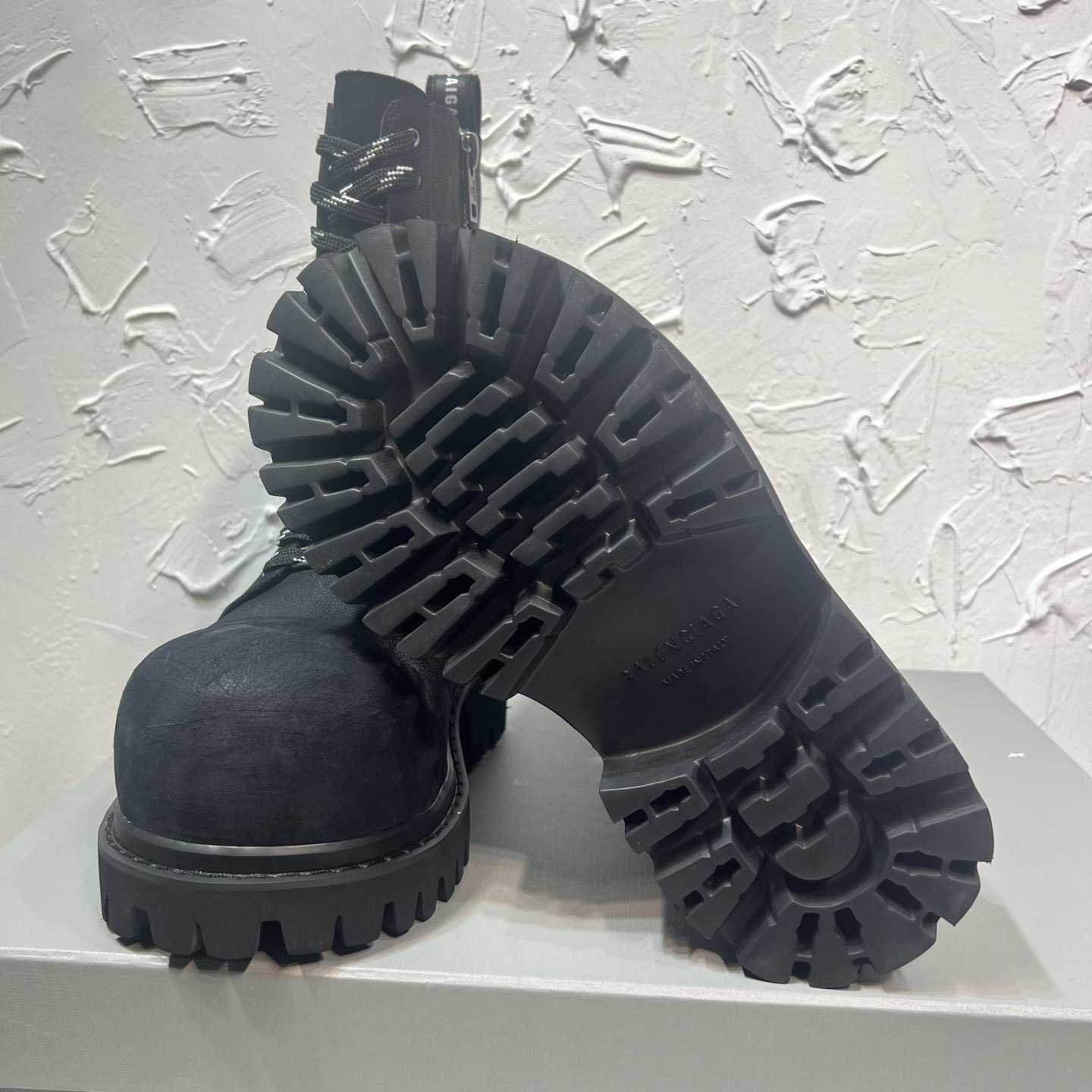 Balenciaga Stomper Zipped Bootie In Black - DopestKickz