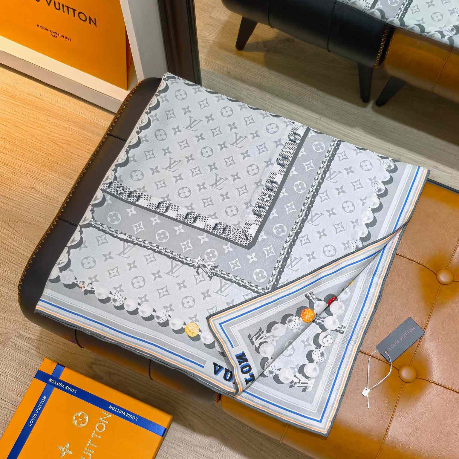 Louis Vuitton Dandy Monogram Silk Square   M94847 - DopestKickz