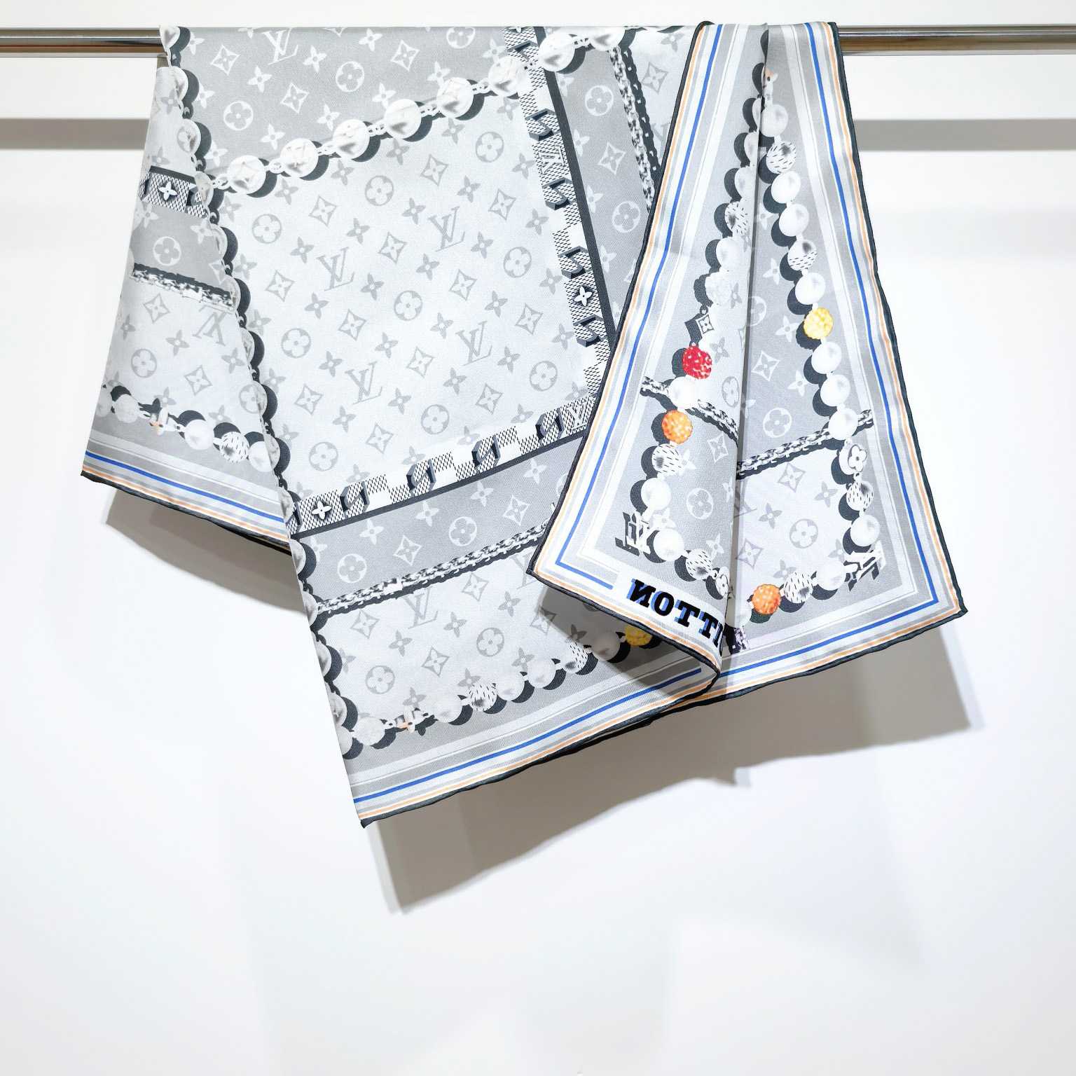 Louis Vuitton Dandy Monogram Silk Square   M94847 - DopestKickz